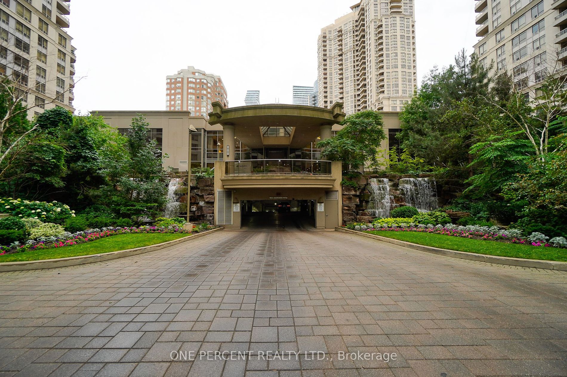 3888 Duke Of York Boulevard #923