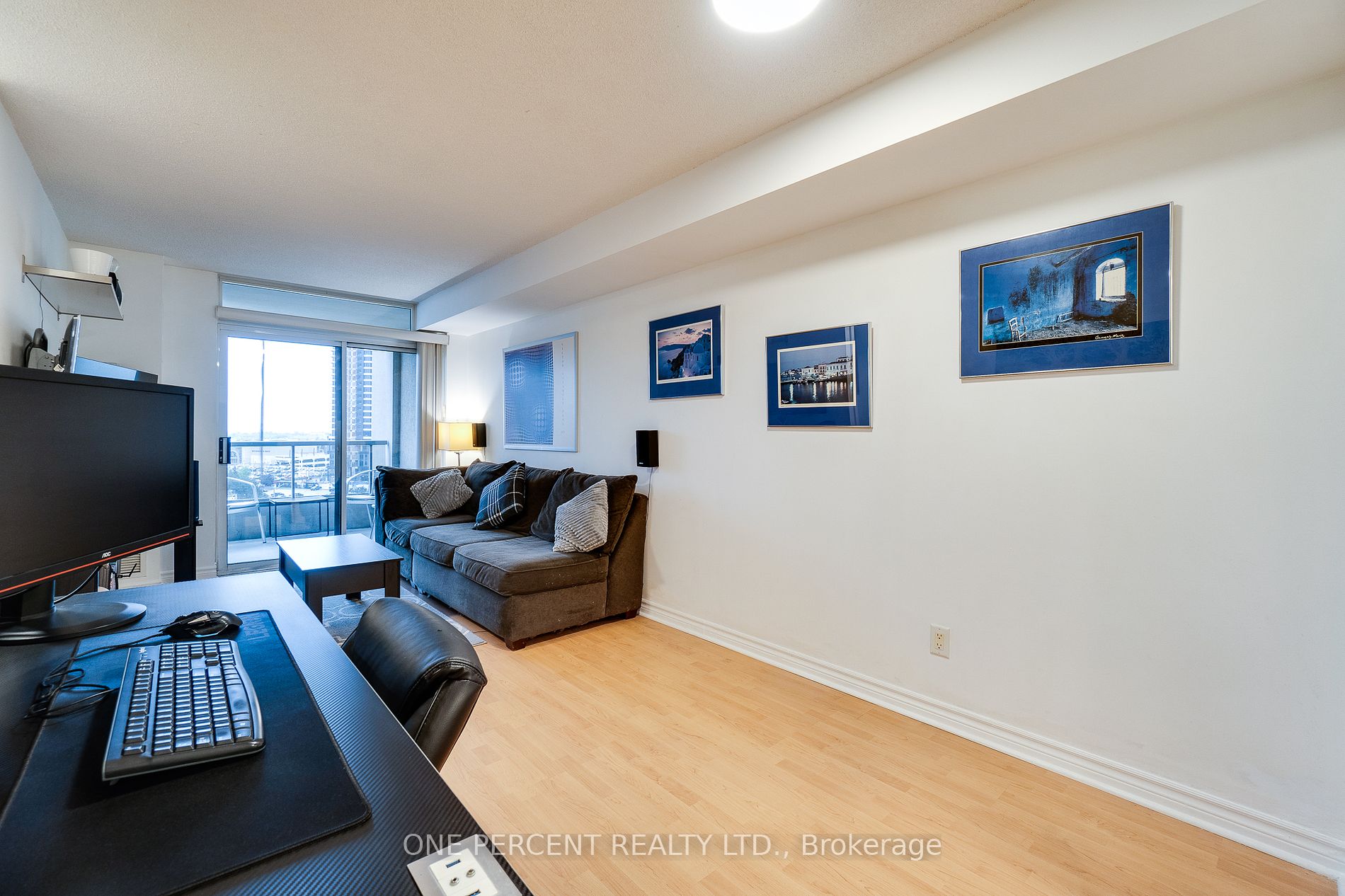3888 Duke Of York Boulevard #923