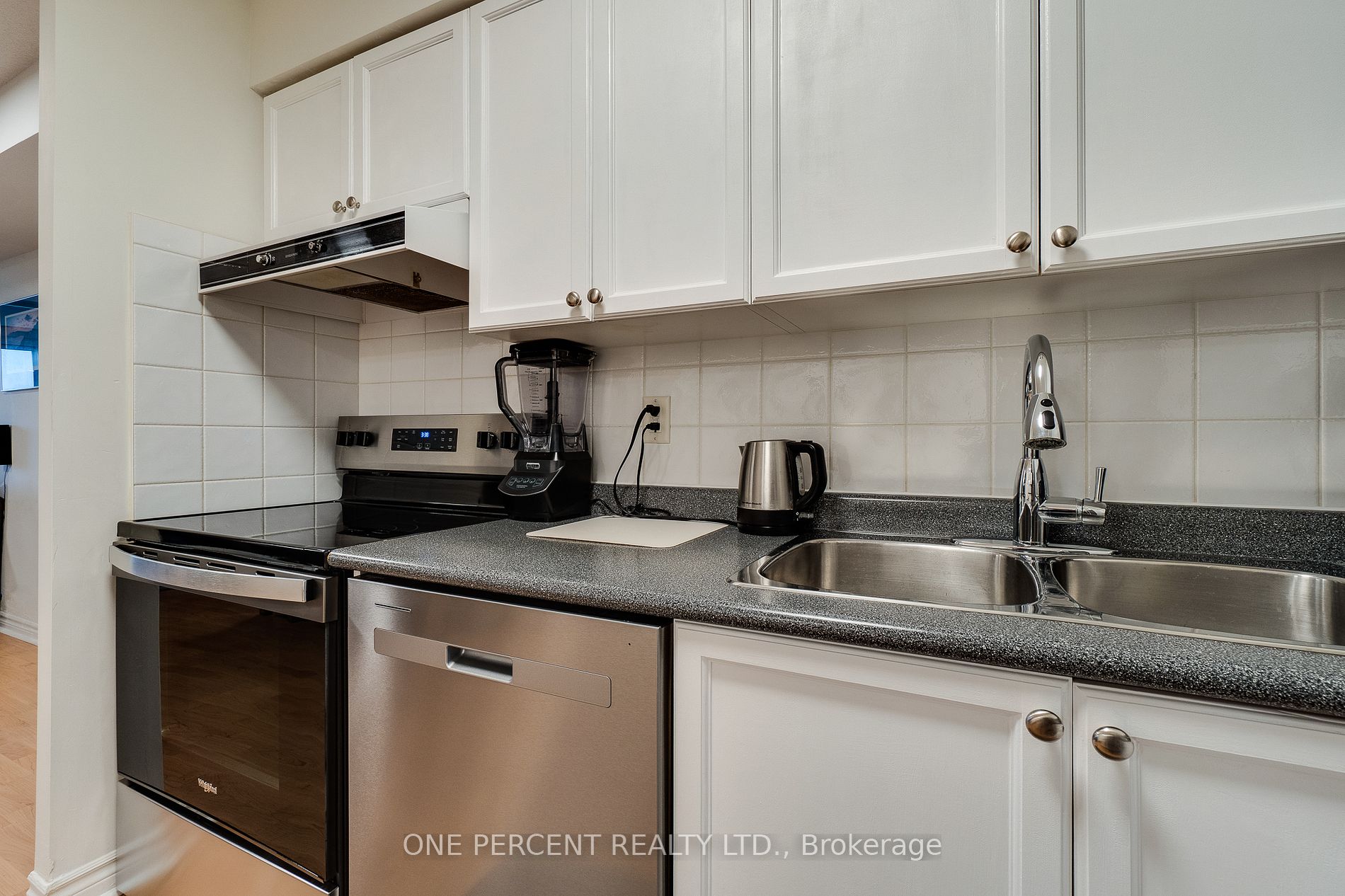 3888 Duke Of York Boulevard #923
