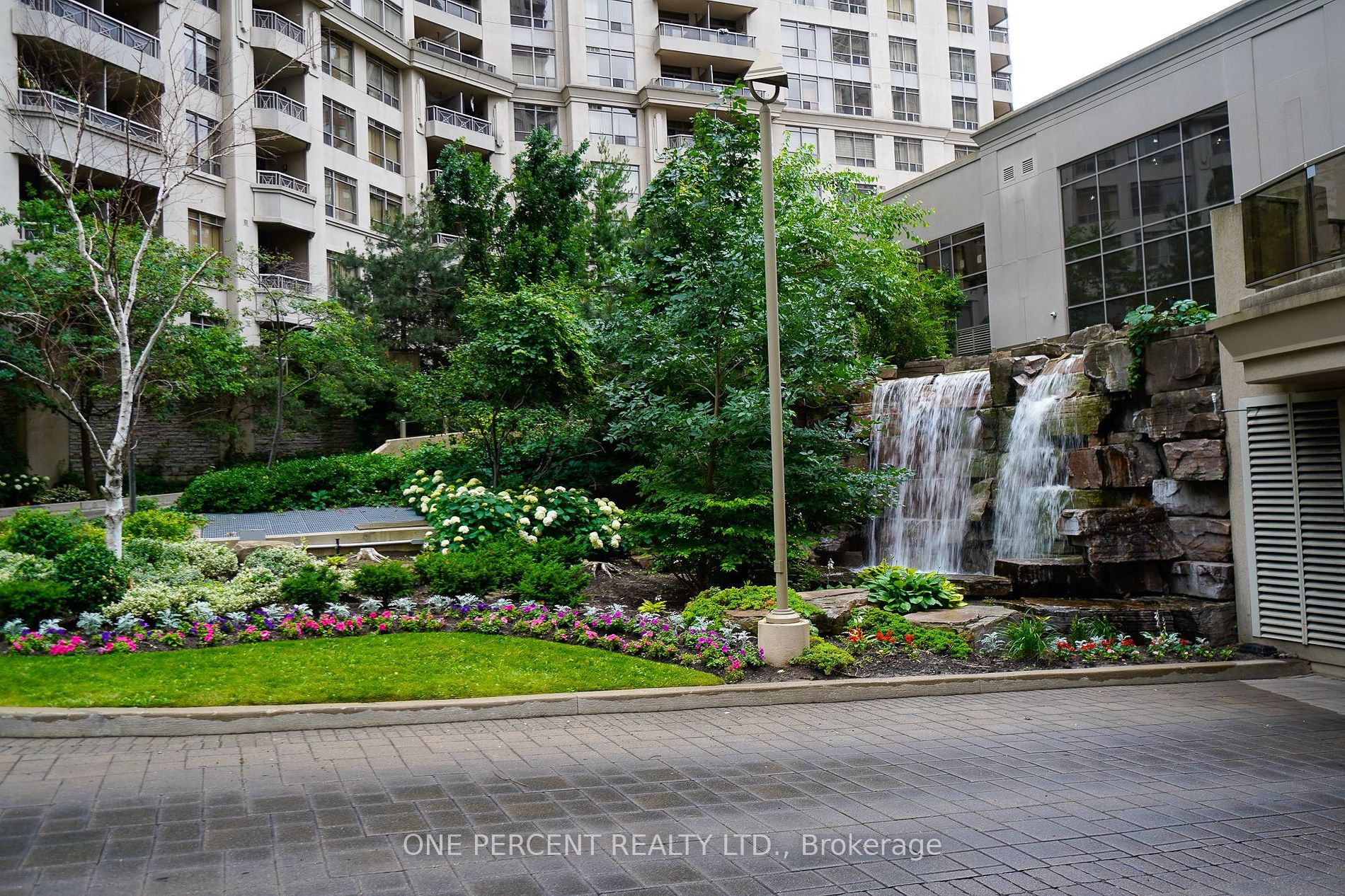 3888 Duke Of York Boulevard #923