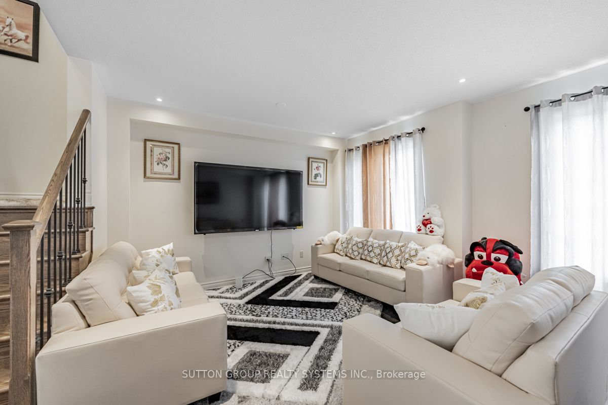 8575 Financial Dr