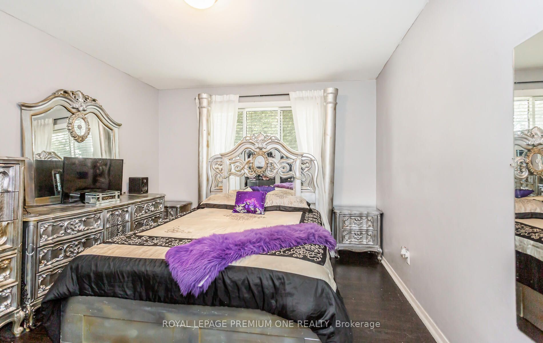 35 Brentwood Dr