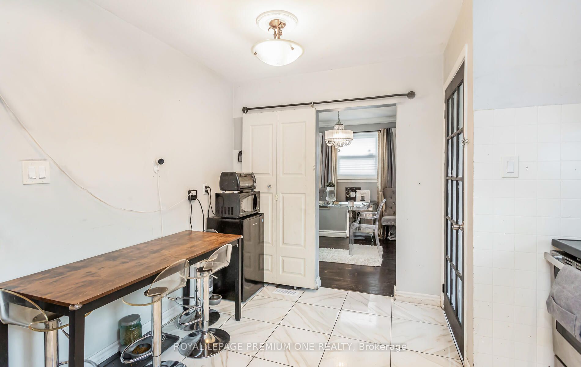 35 Brentwood Dr
