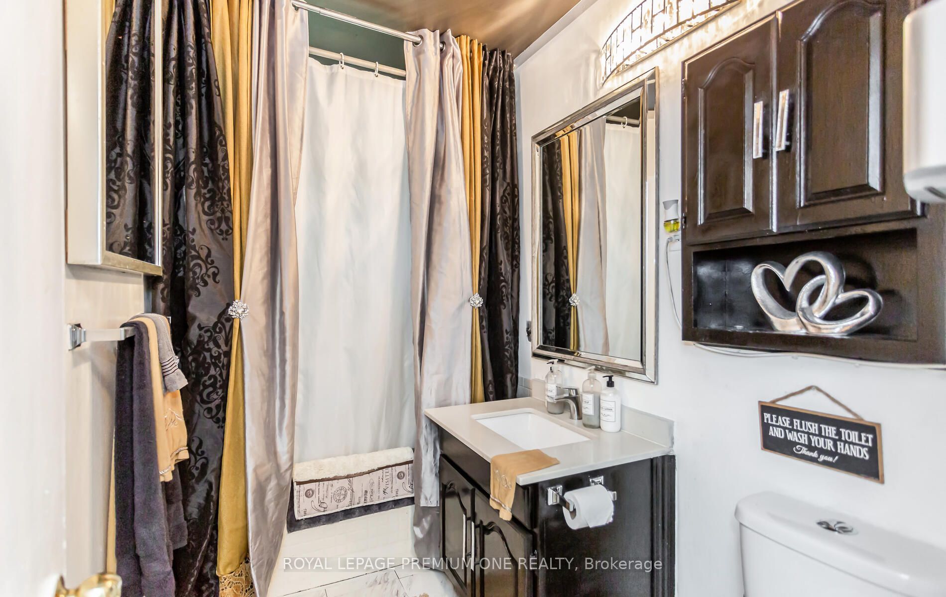 35 Brentwood Dr