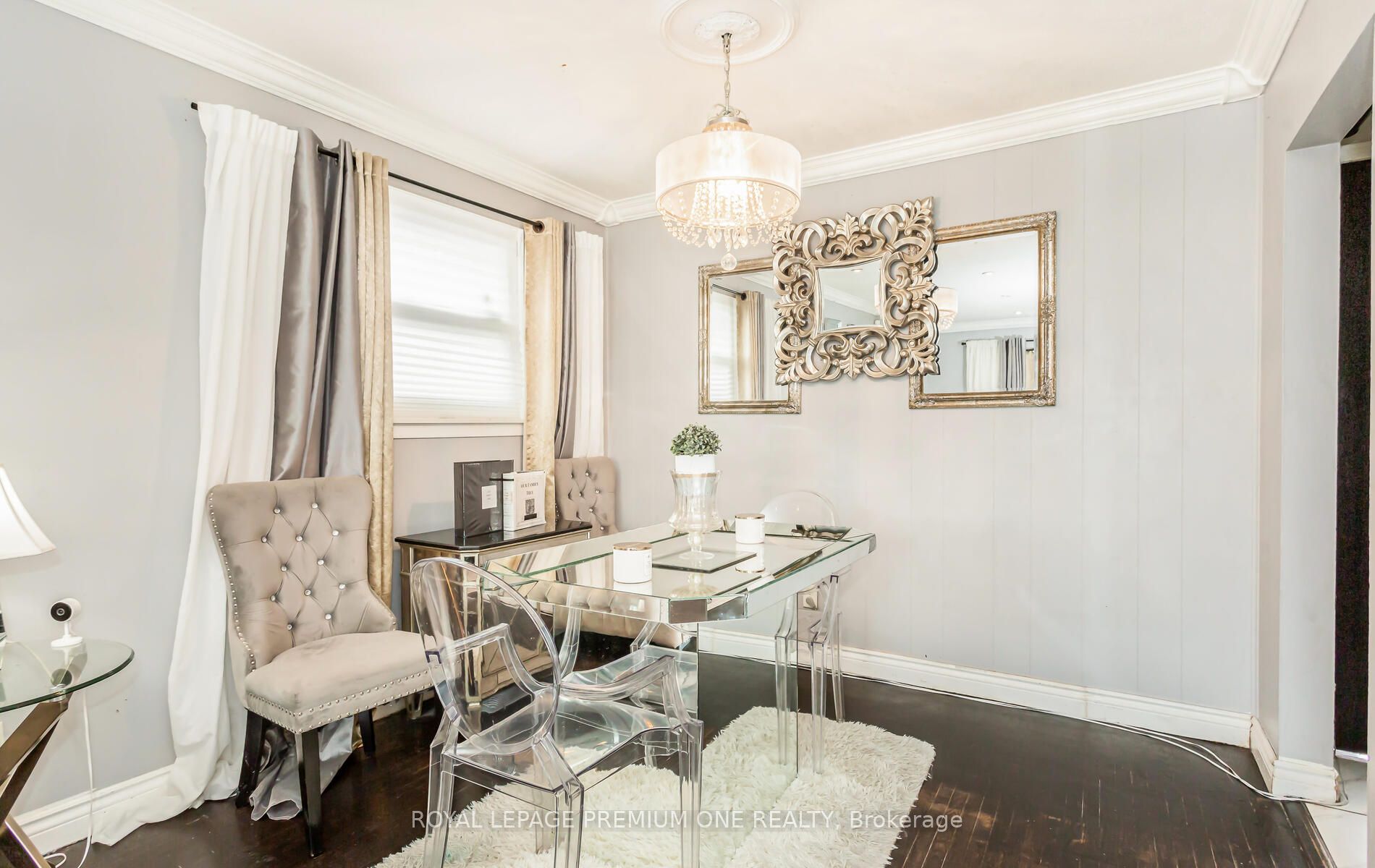35 Brentwood Dr