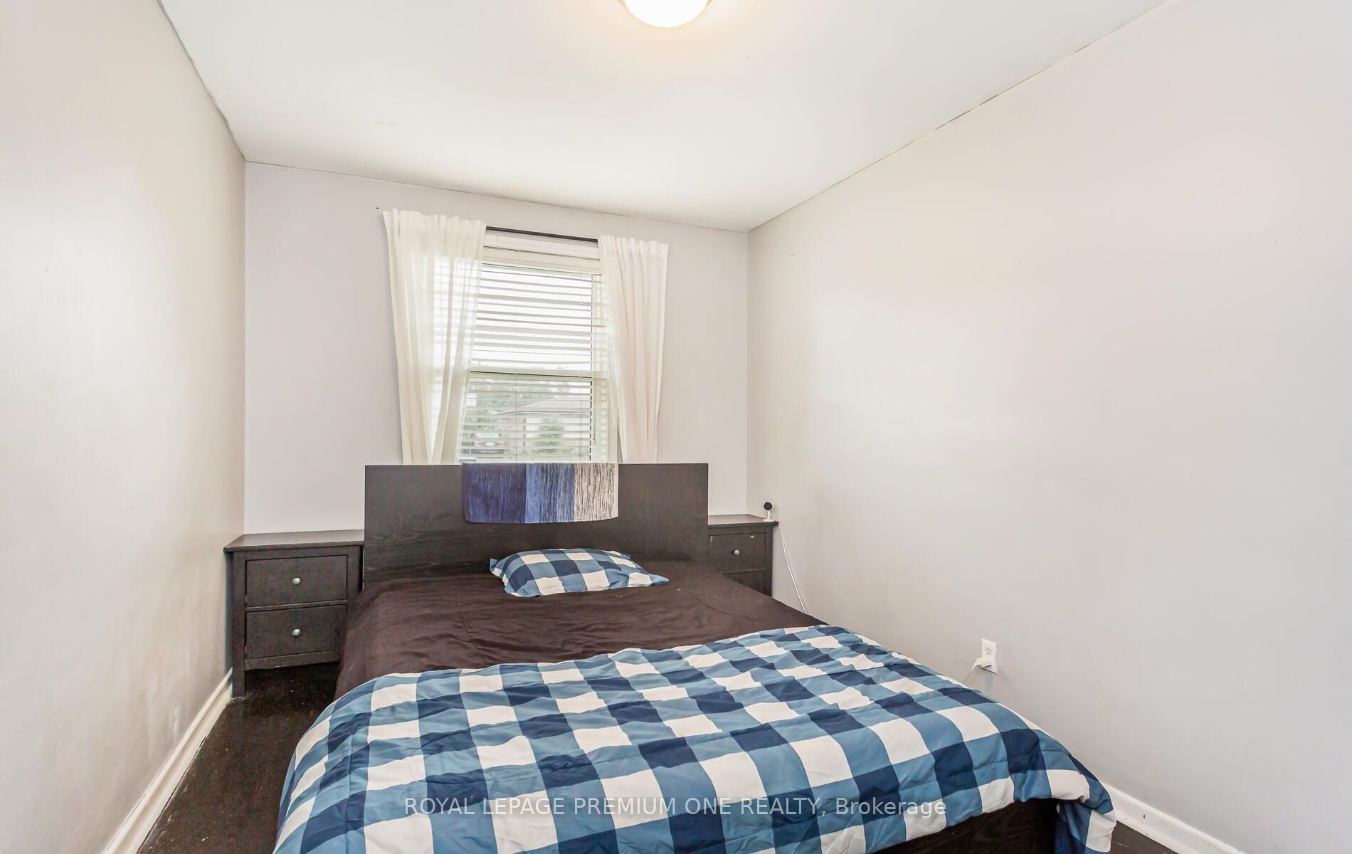 35 Brentwood Dr