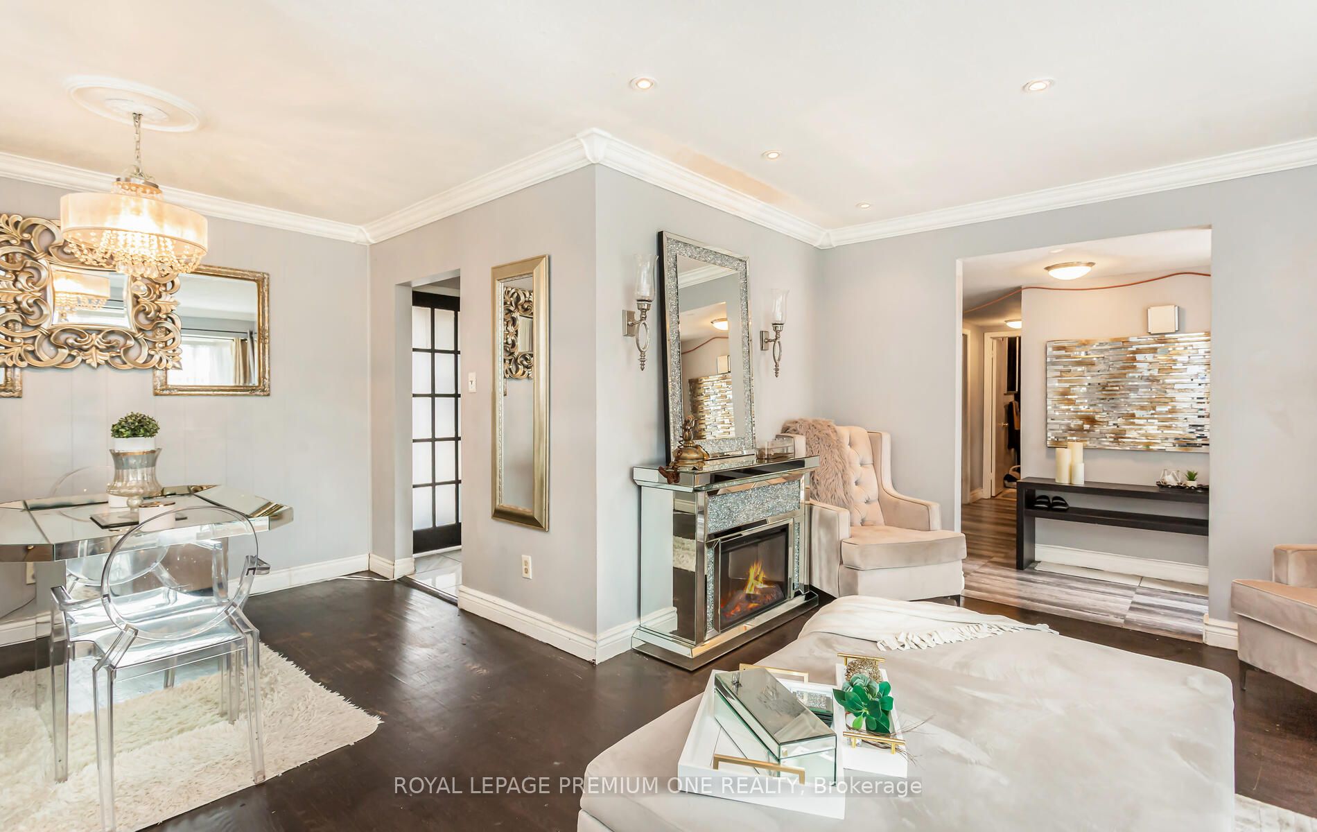 35 Brentwood Dr