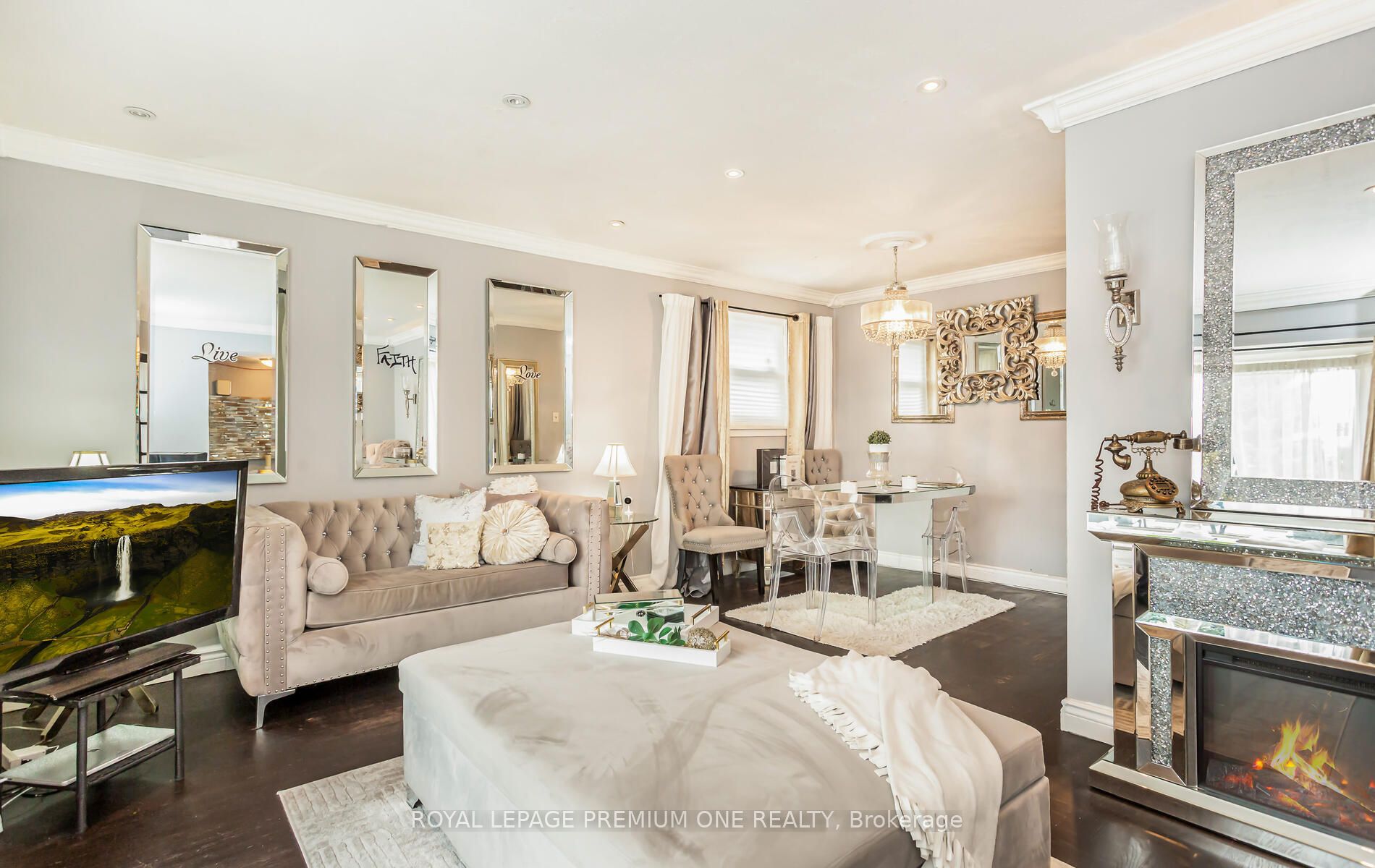 35 Brentwood Dr