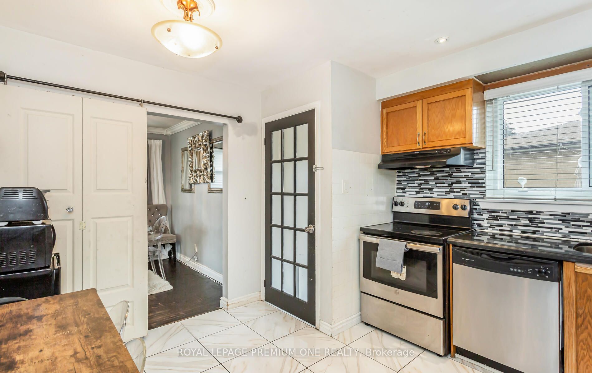 35 Brentwood Dr