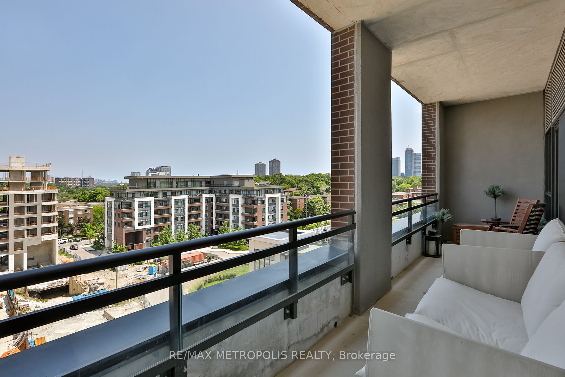 25 Neighbourhood Lane #703