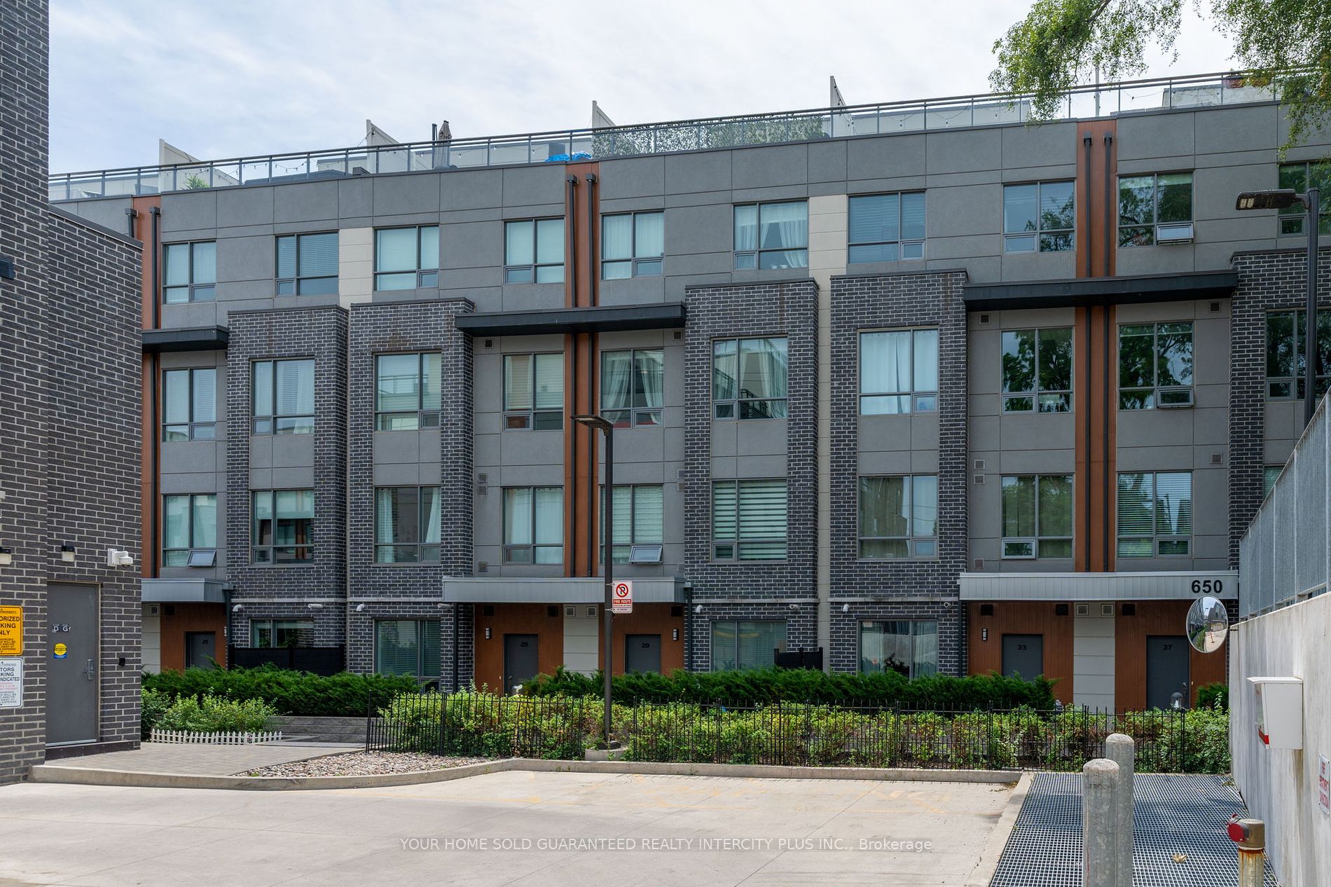 650 Atwater Ave, #21