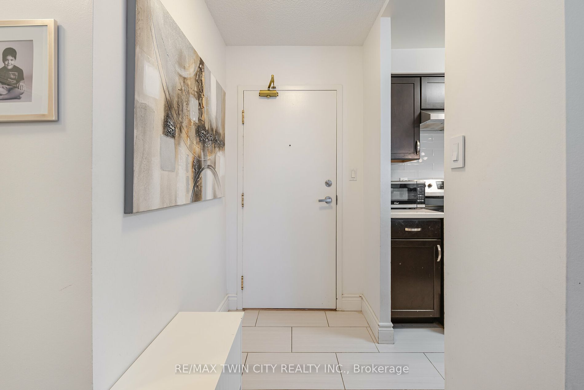 1001 Cedarglen Gate #617