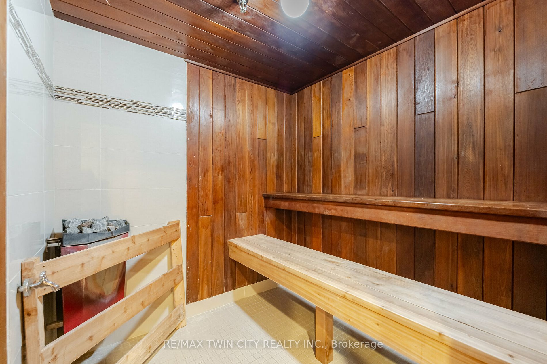 1001 Cedarglen Gate #617