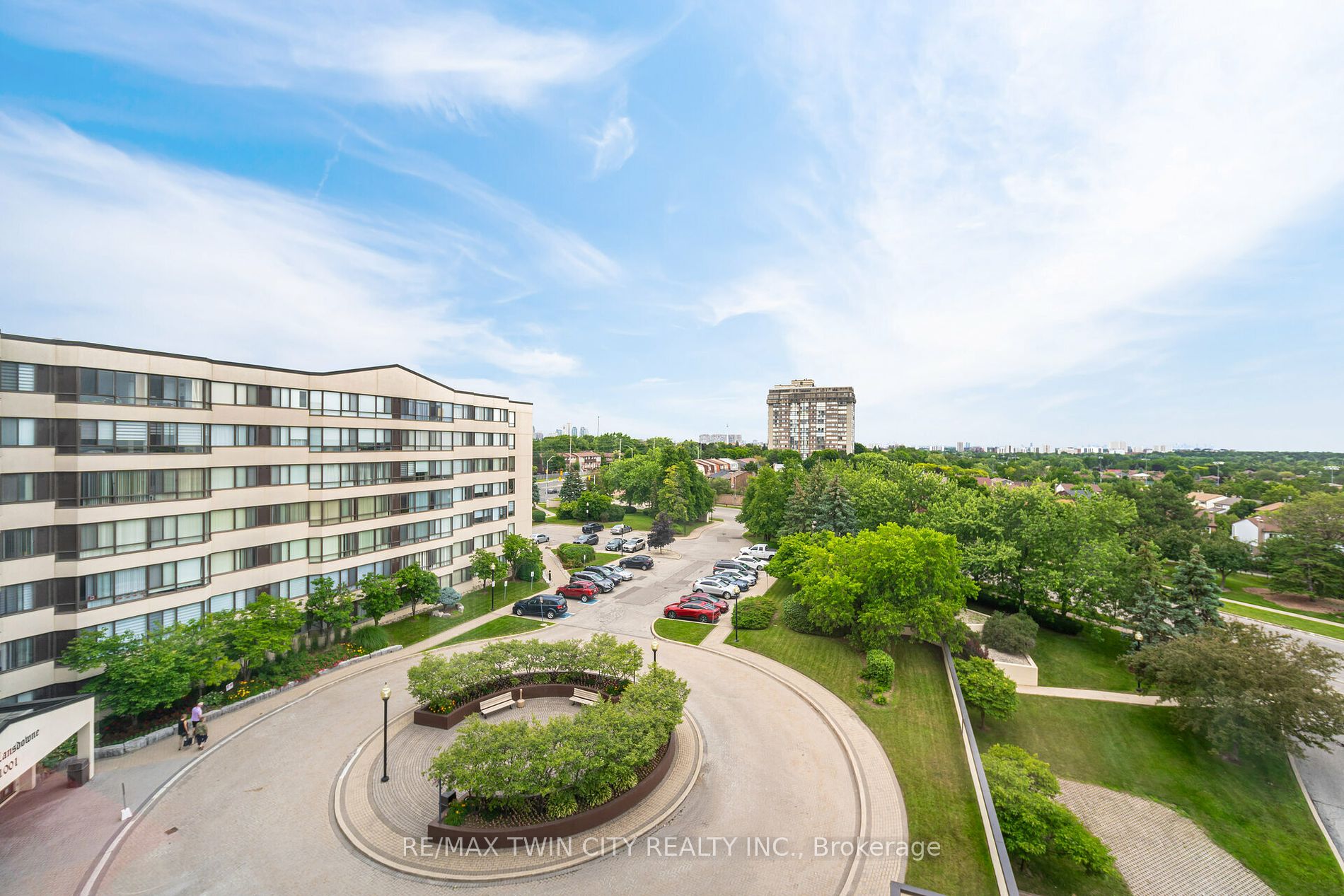 1001 Cedarglen Gate #617