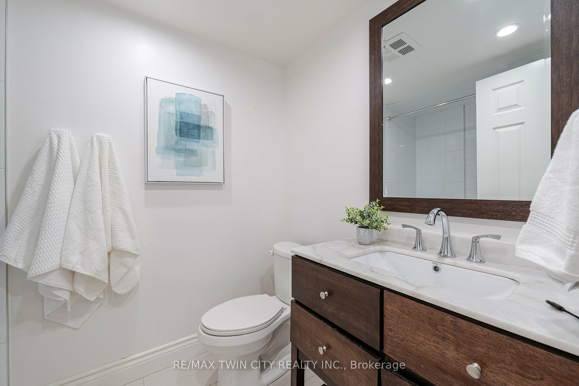 1001 Cedarglen Gate #617