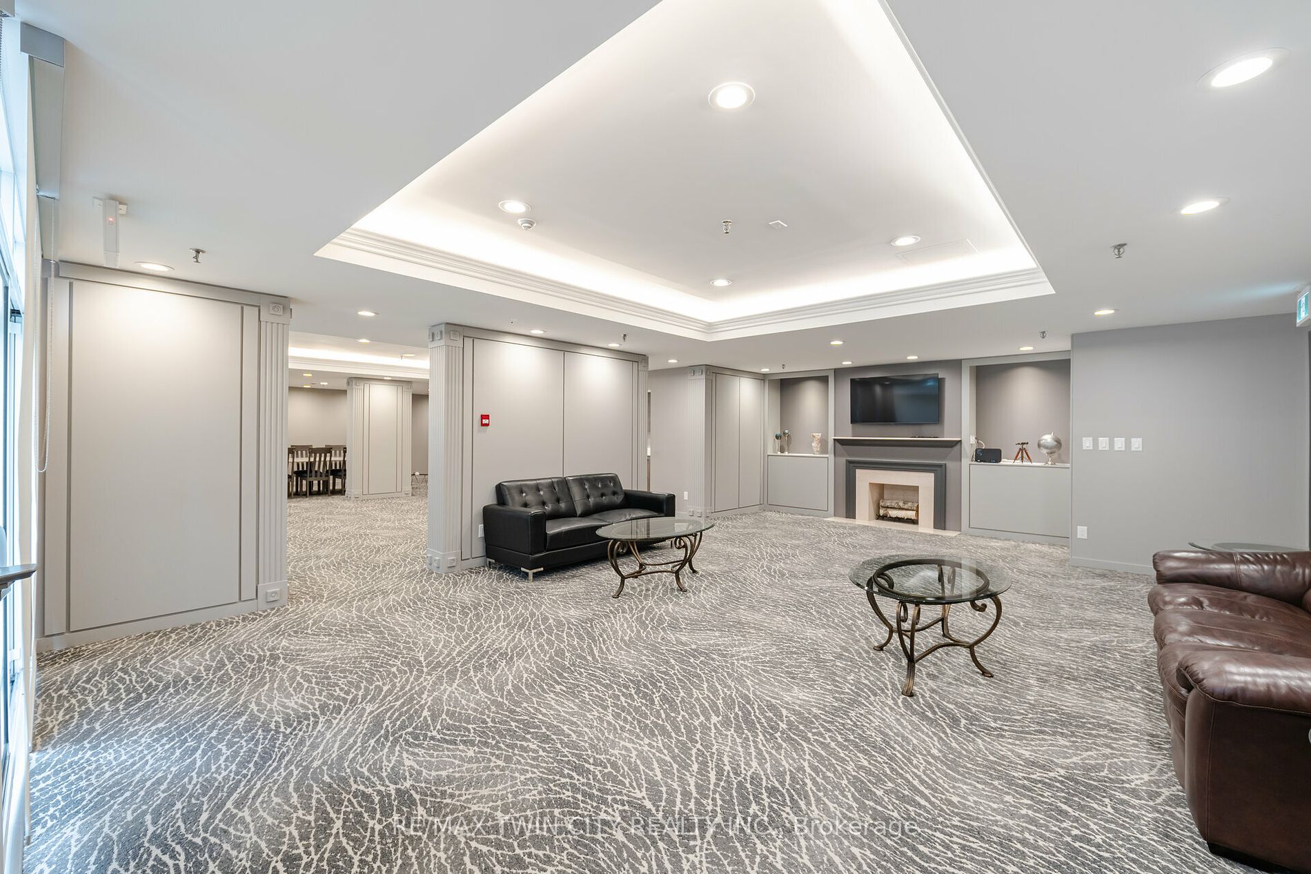 1001 Cedarglen Gate #617