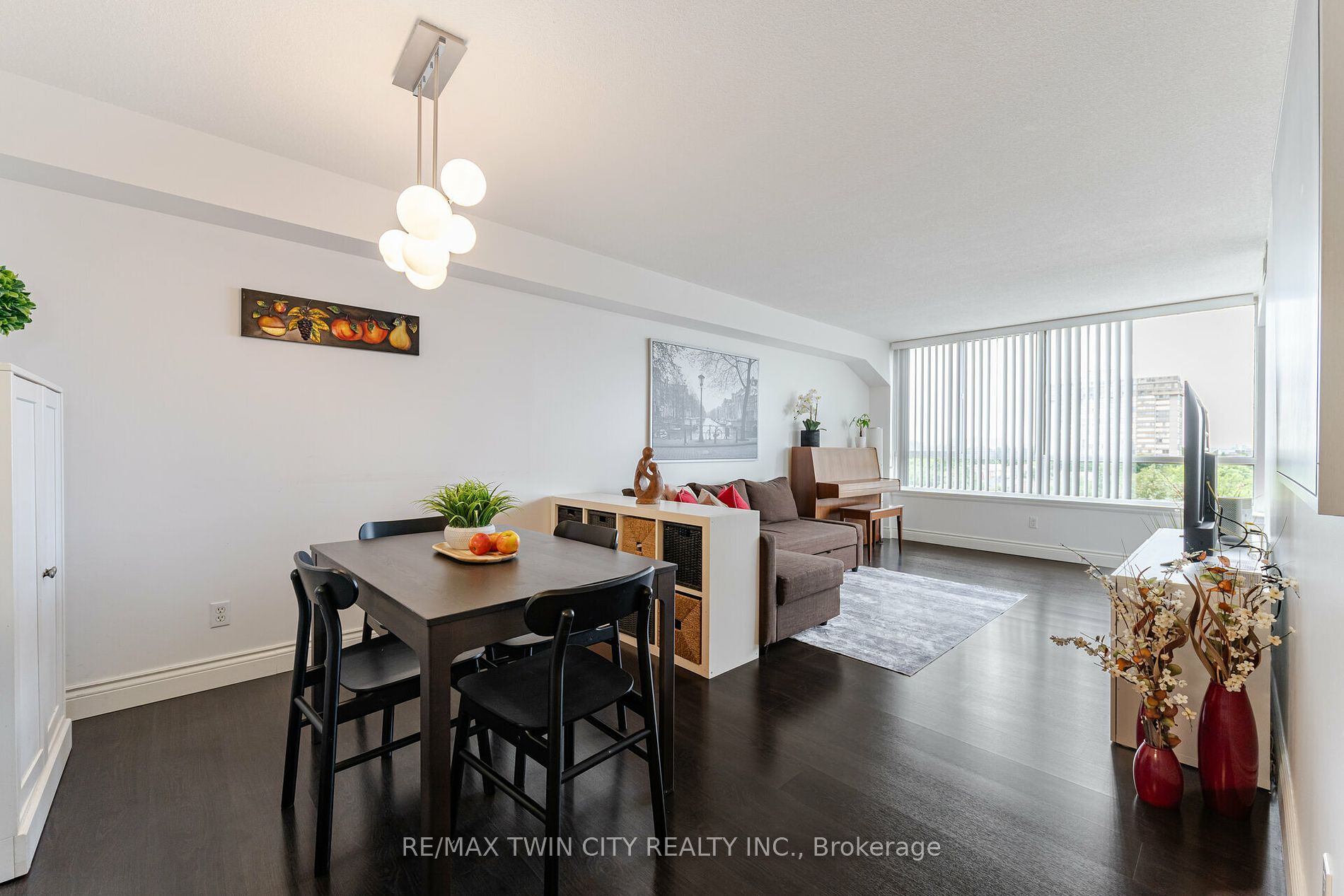 1001 Cedarglen Gate #617