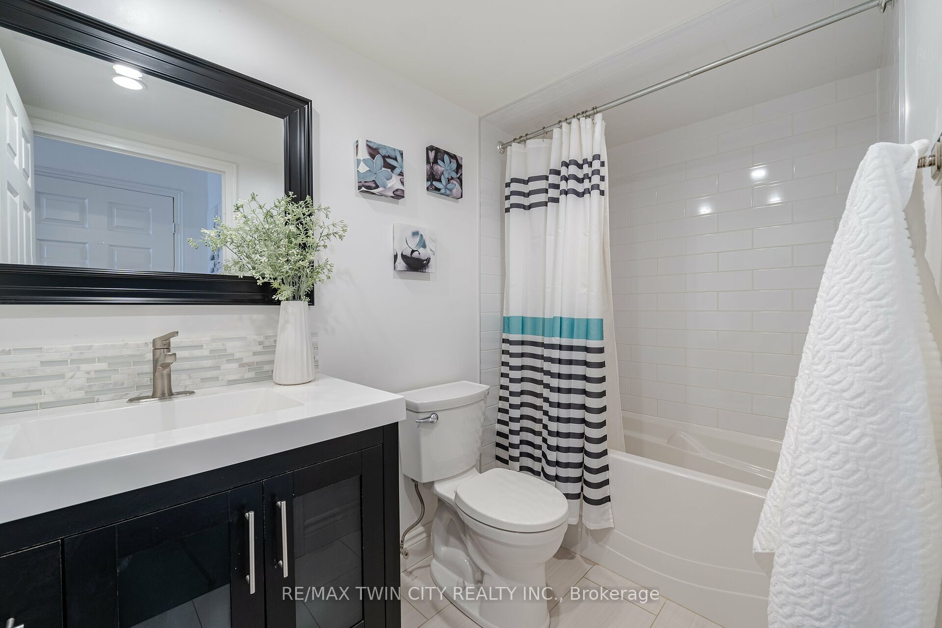 1001 Cedarglen Gate #617