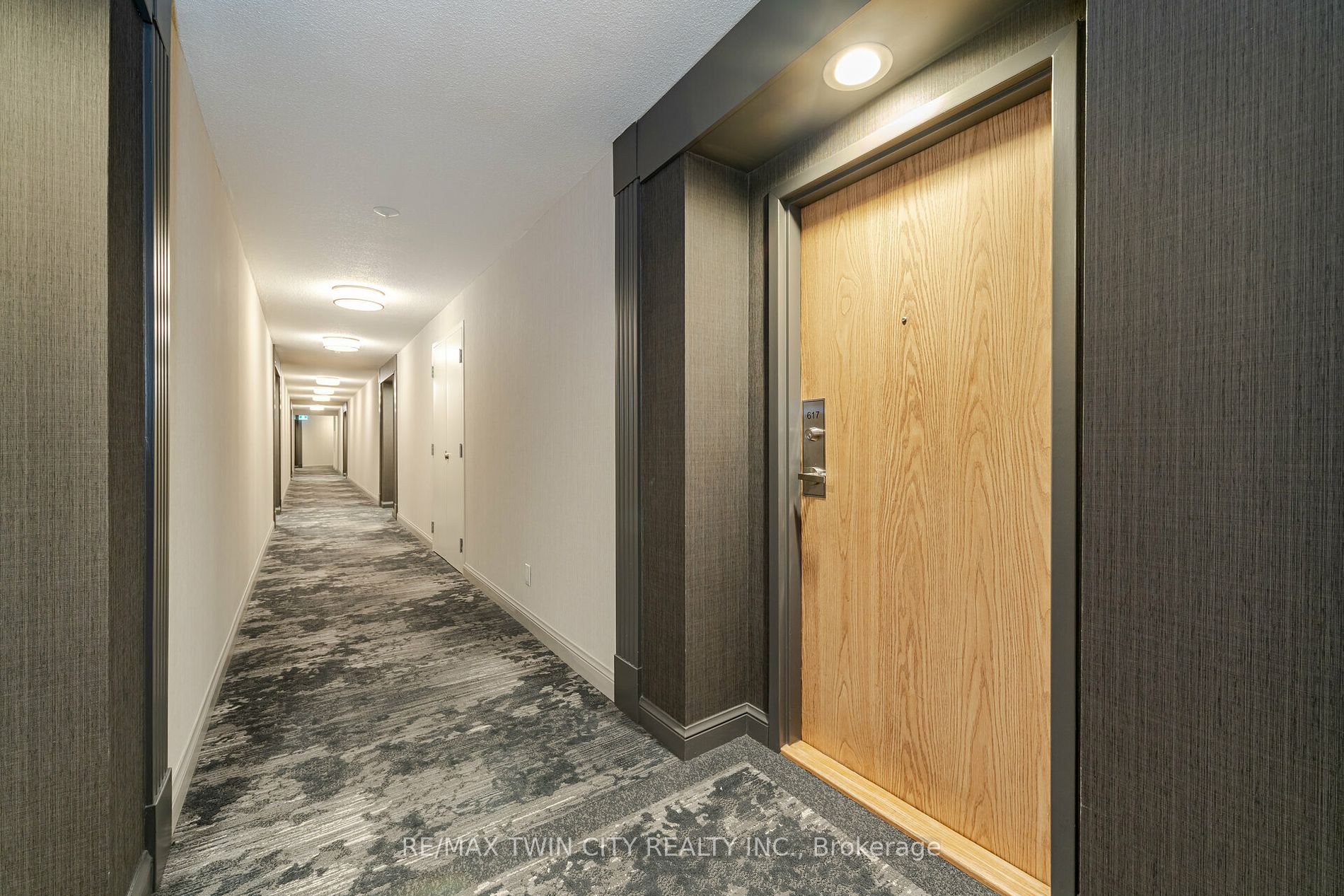 1001 Cedarglen Gate #617