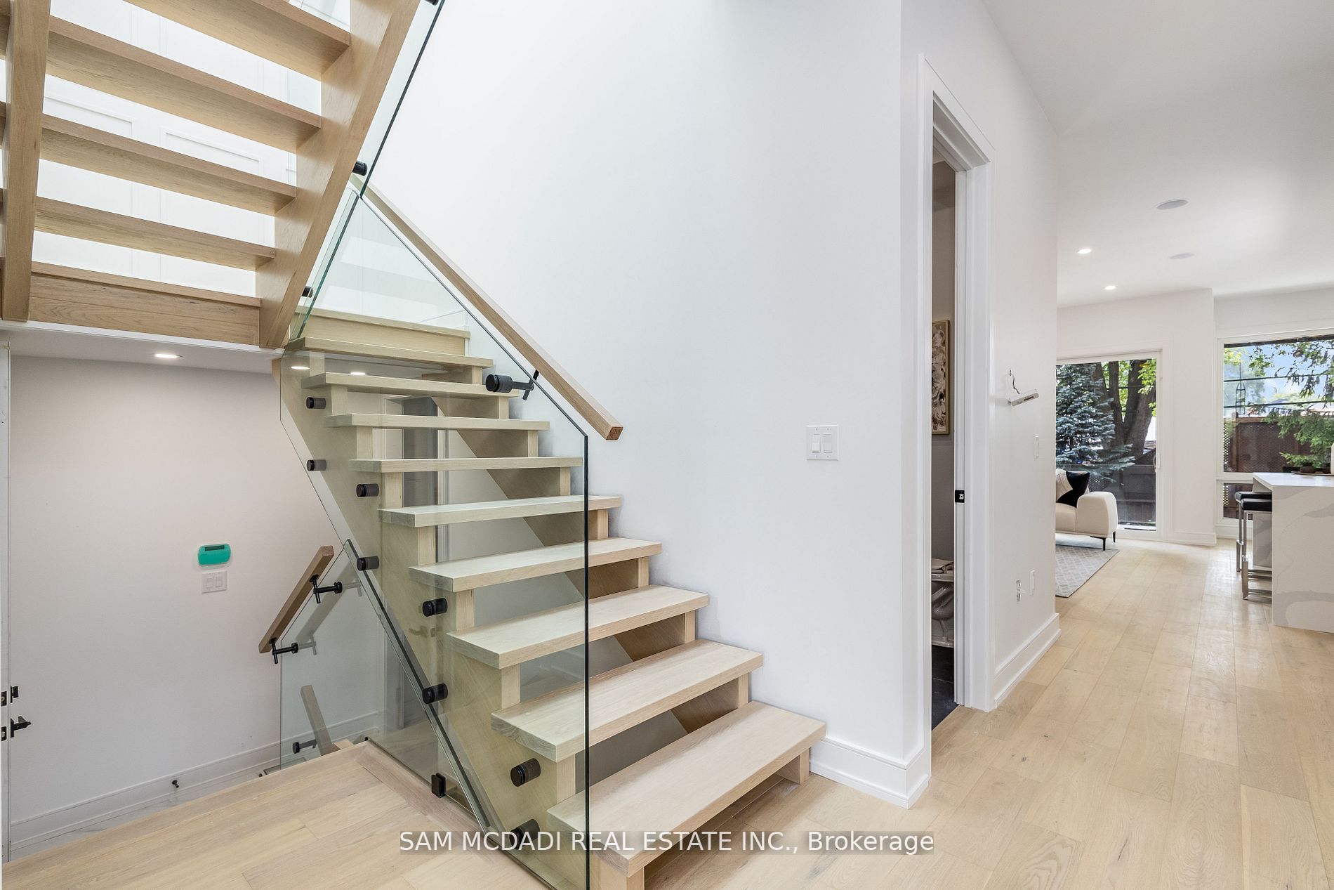 73 Elma Street
