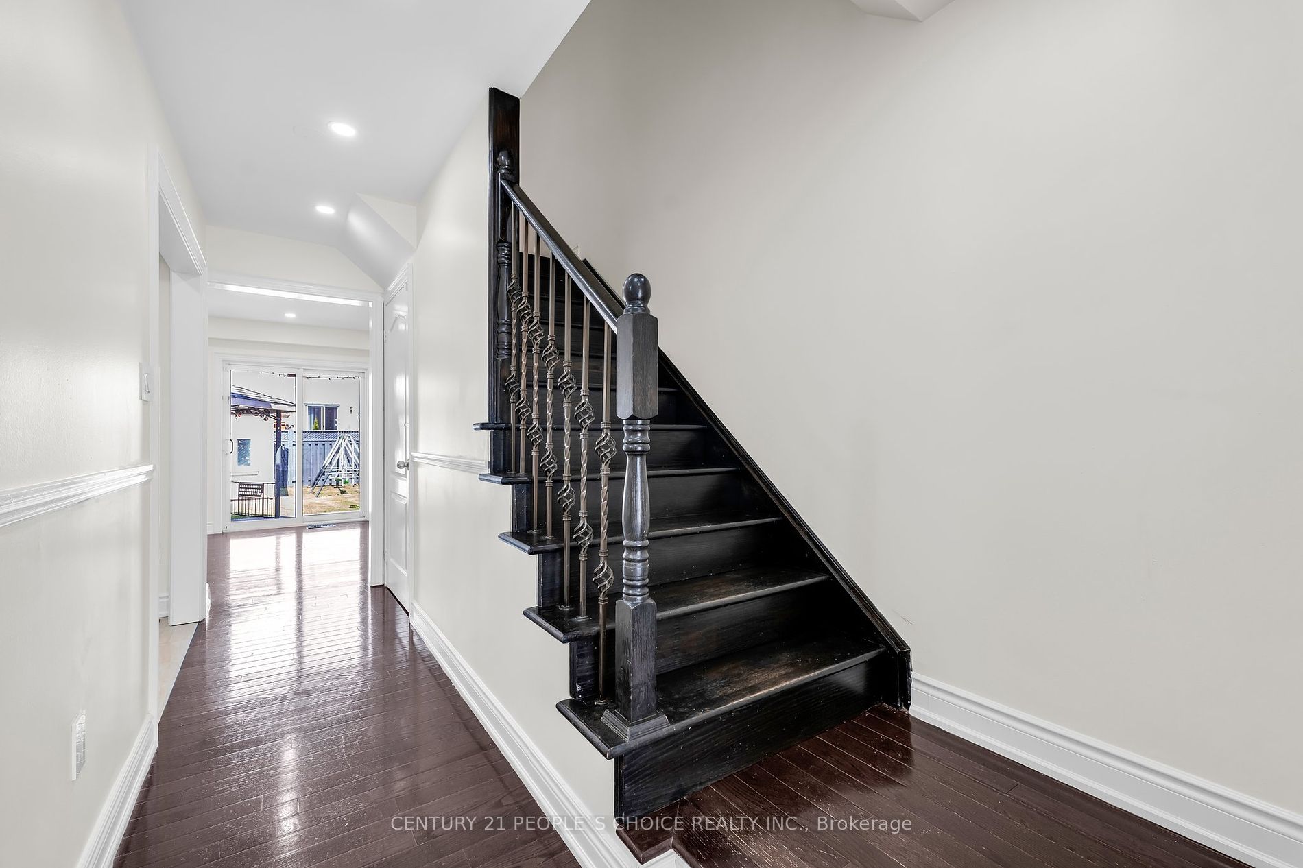 46 Studebaker Trail