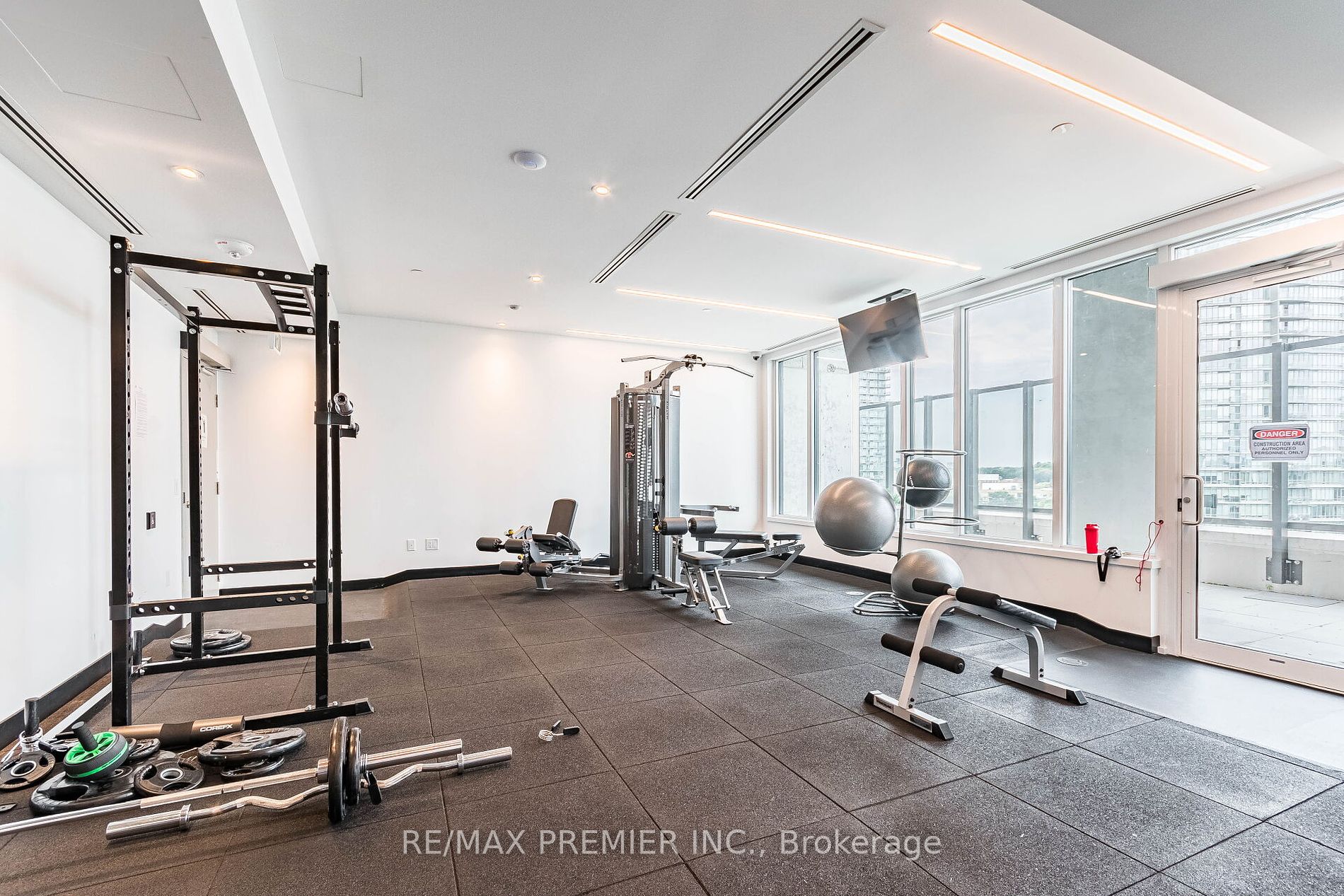 1926 Lake Shore Boulevard W, #1817