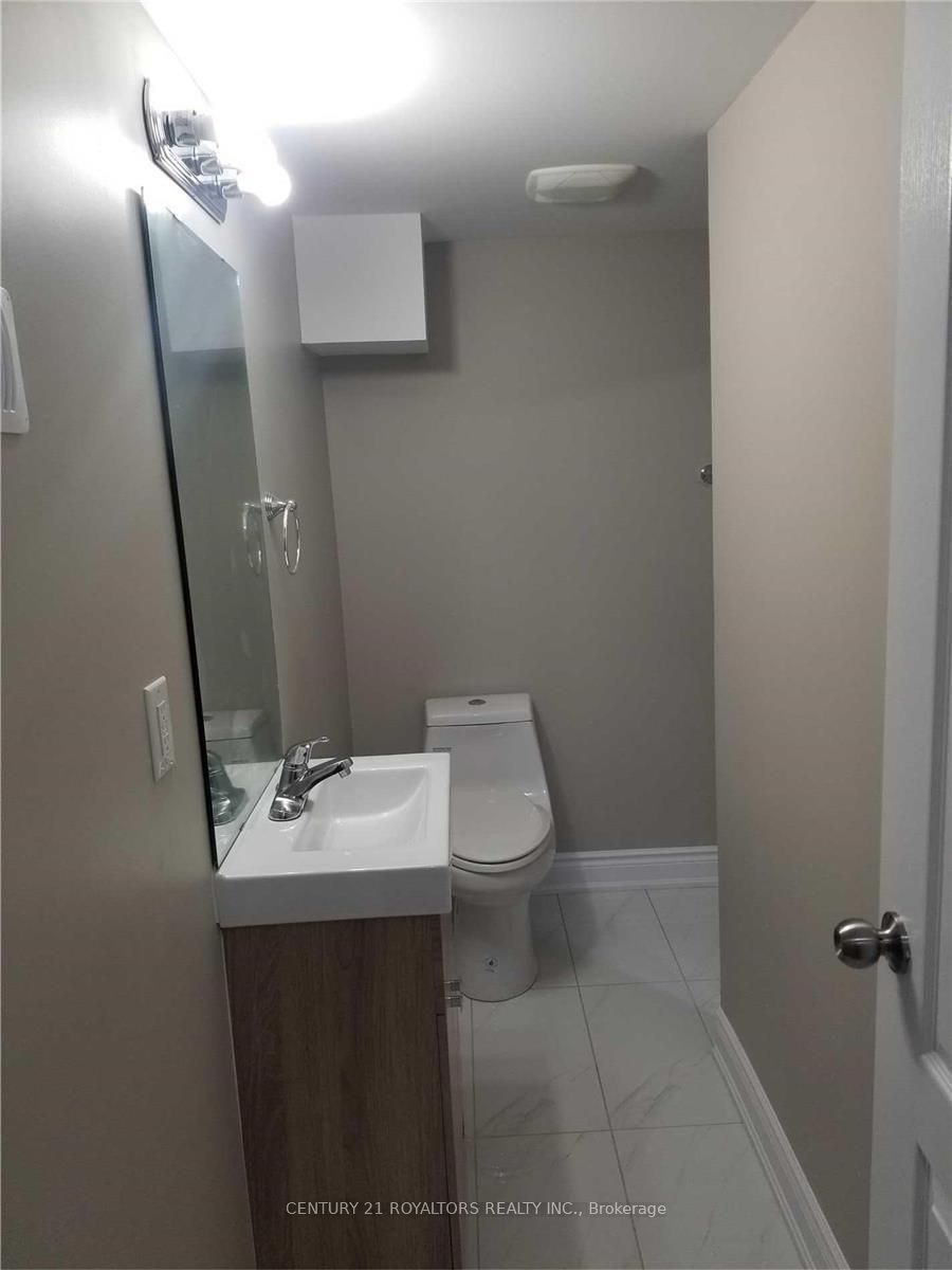 4 Meadowcrest Lane