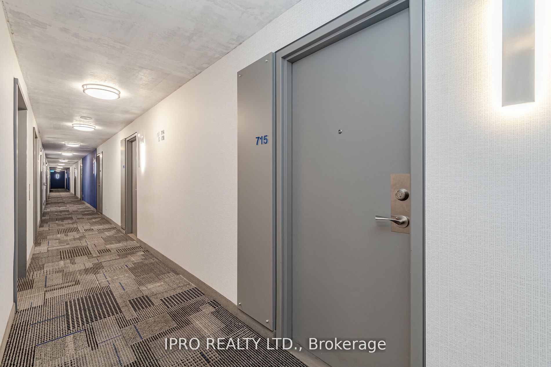 250 Manitoba St, #715