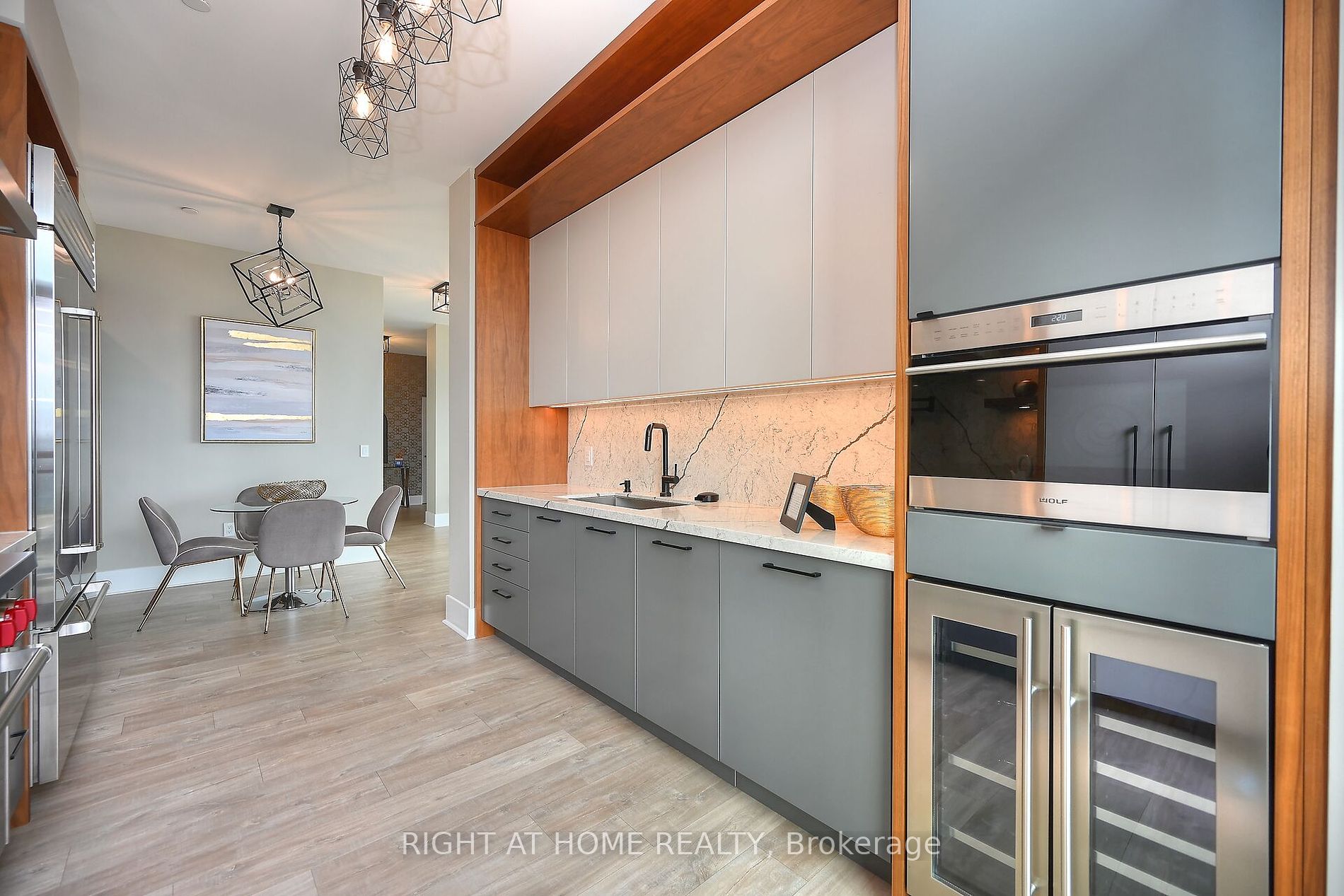 3975 GRAND PARK Dr, #4801