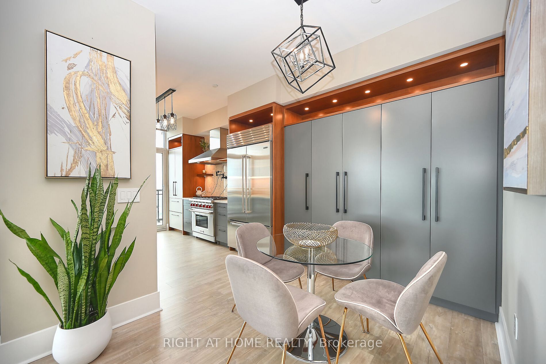 3975 GRAND PARK Dr, #4801
