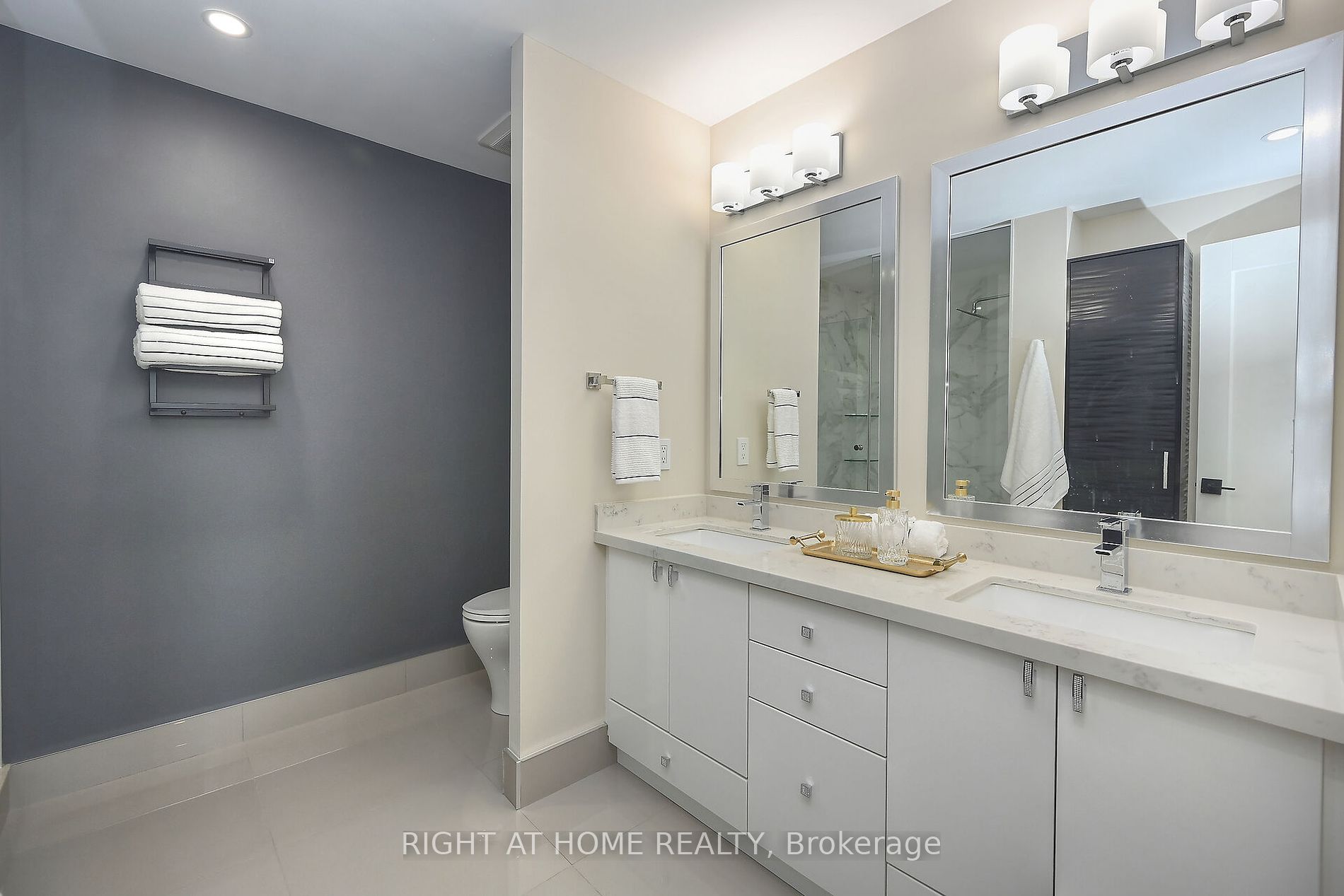 3975 GRAND PARK Dr, #4801