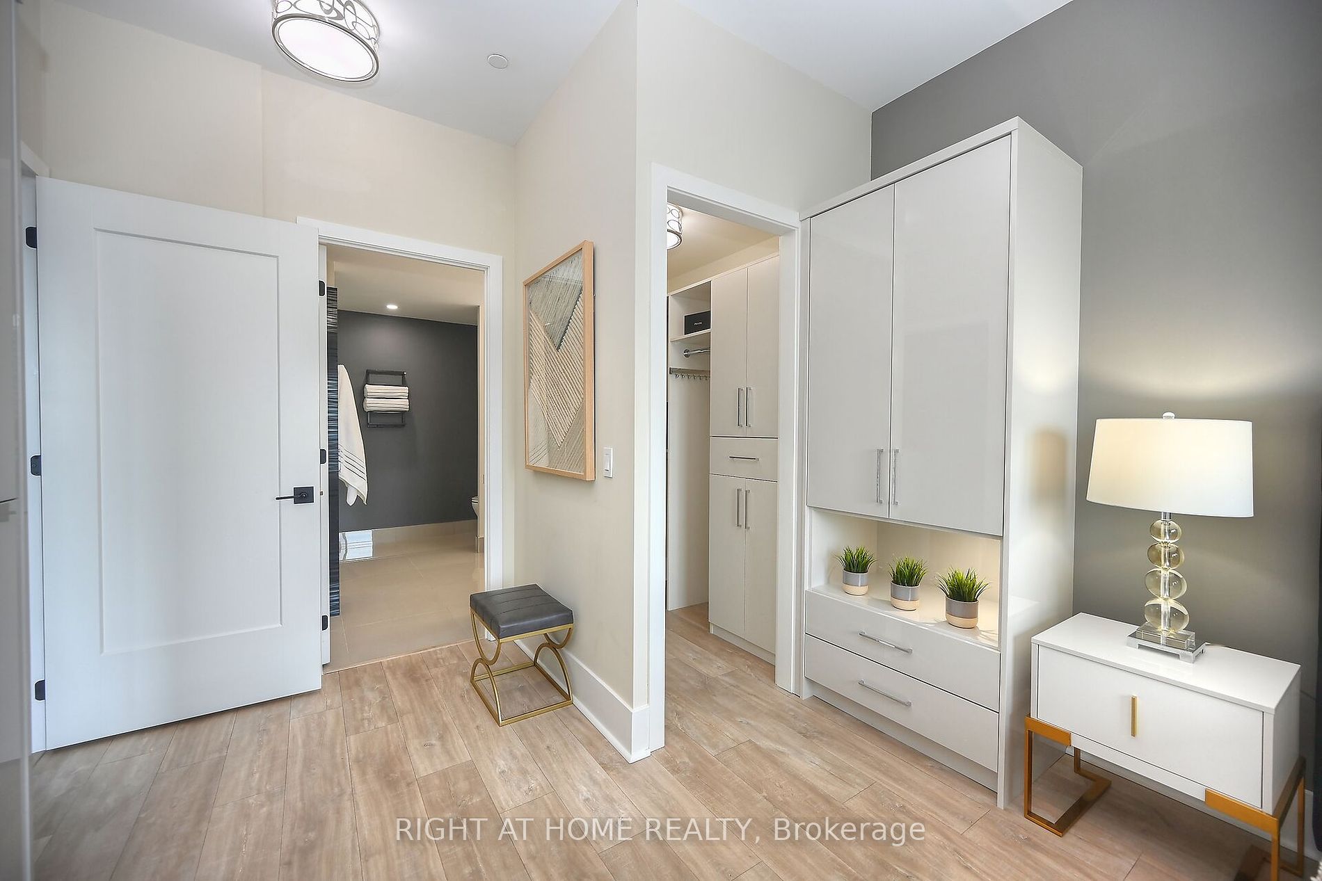 3975 GRAND PARK Dr, #4801