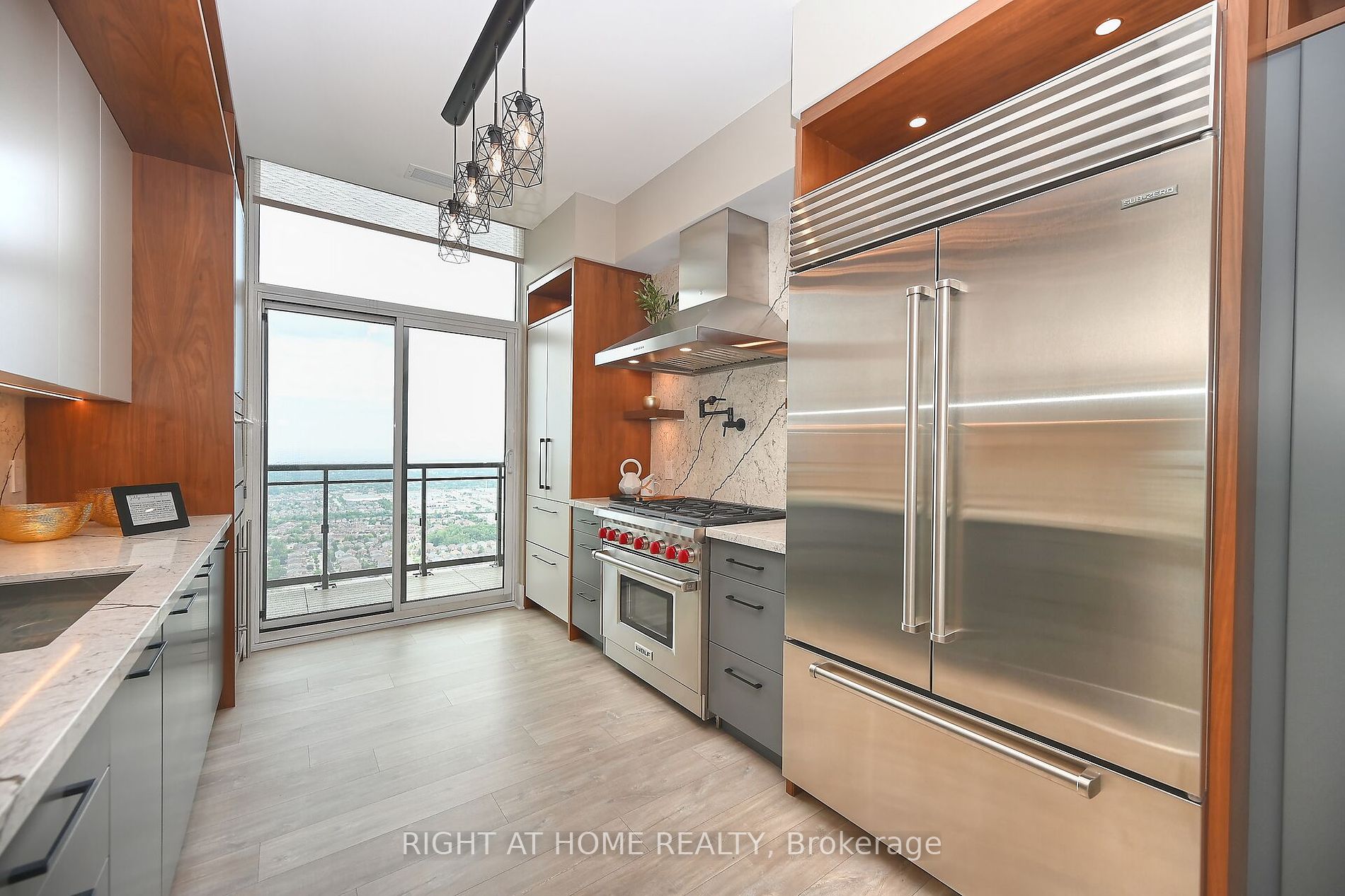 3975 GRAND PARK Dr, #4801