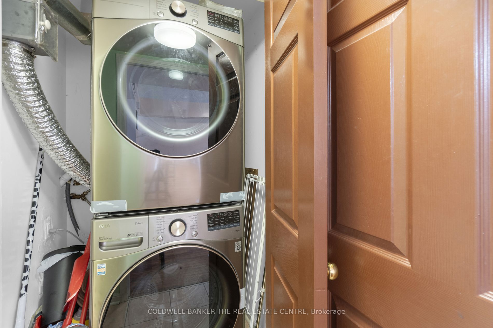 3047 Finch Avenue W, #2057