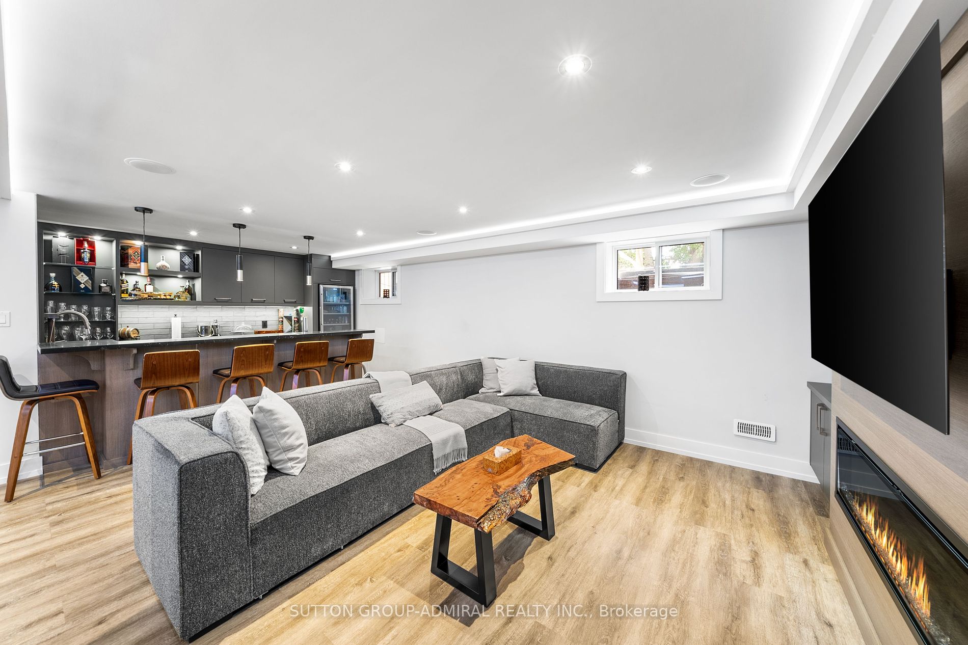 16 Benway Drive