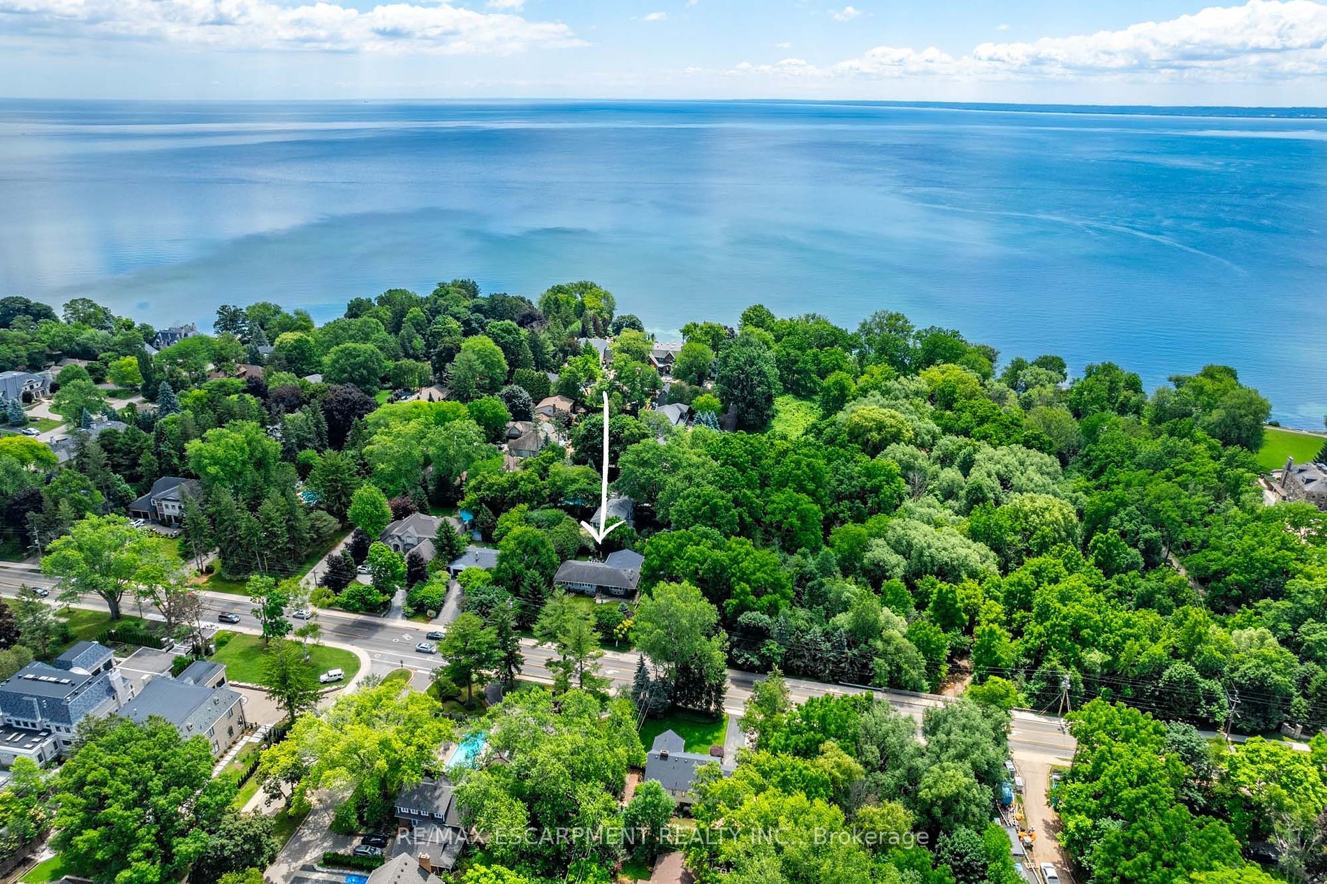 4306 Lakeshore Road