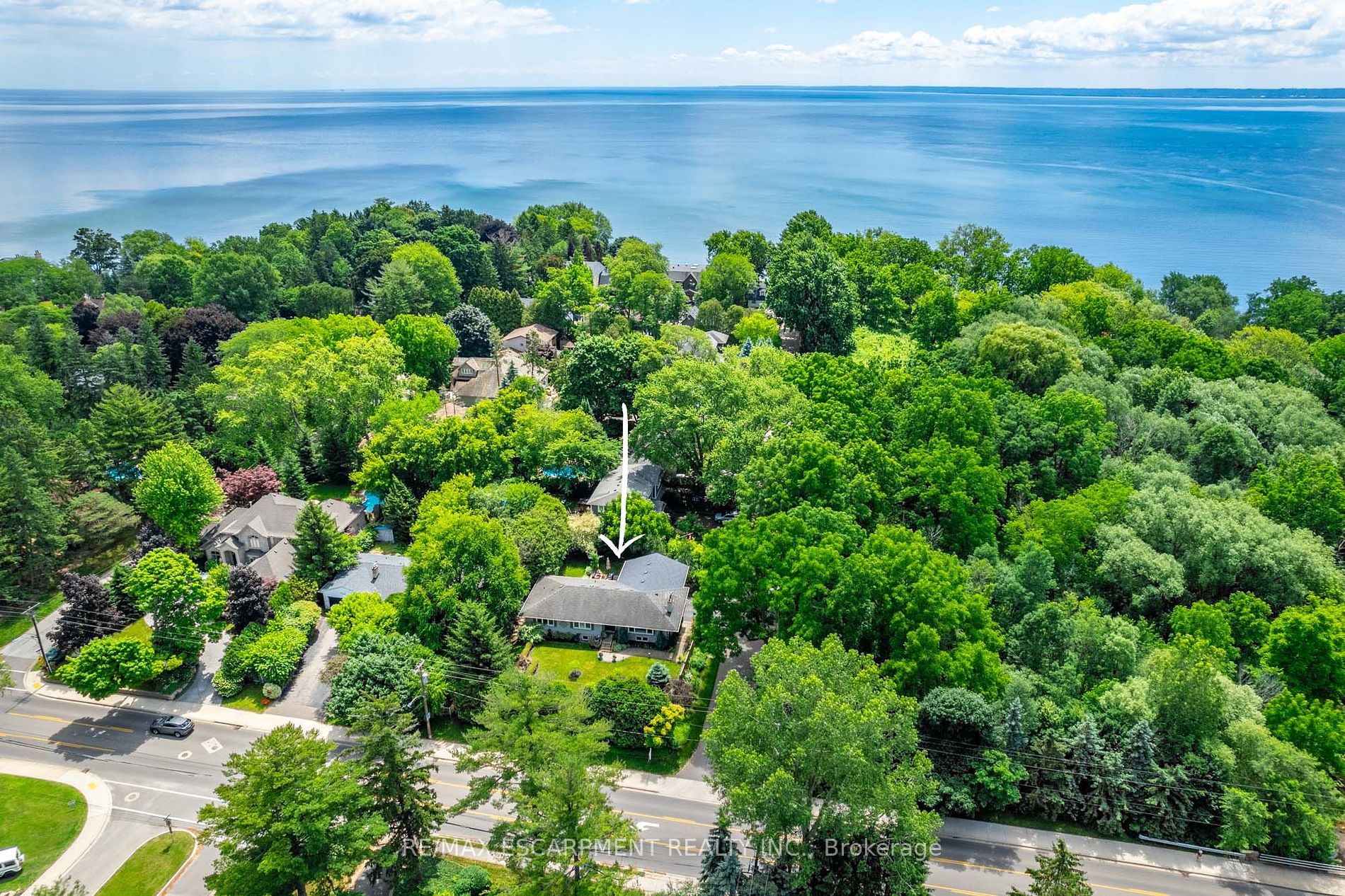4306 Lakeshore Road