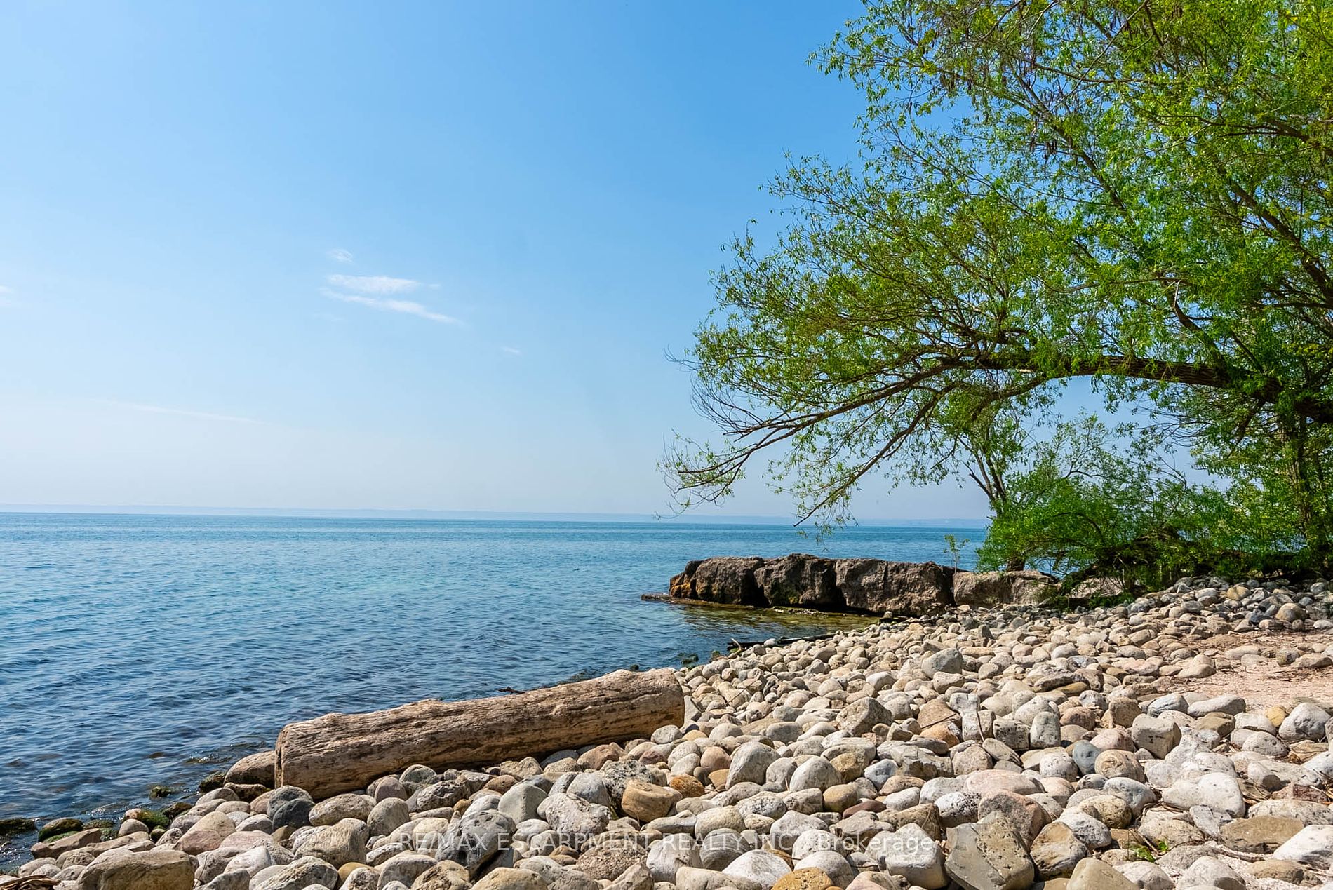 4306 Lakeshore Road