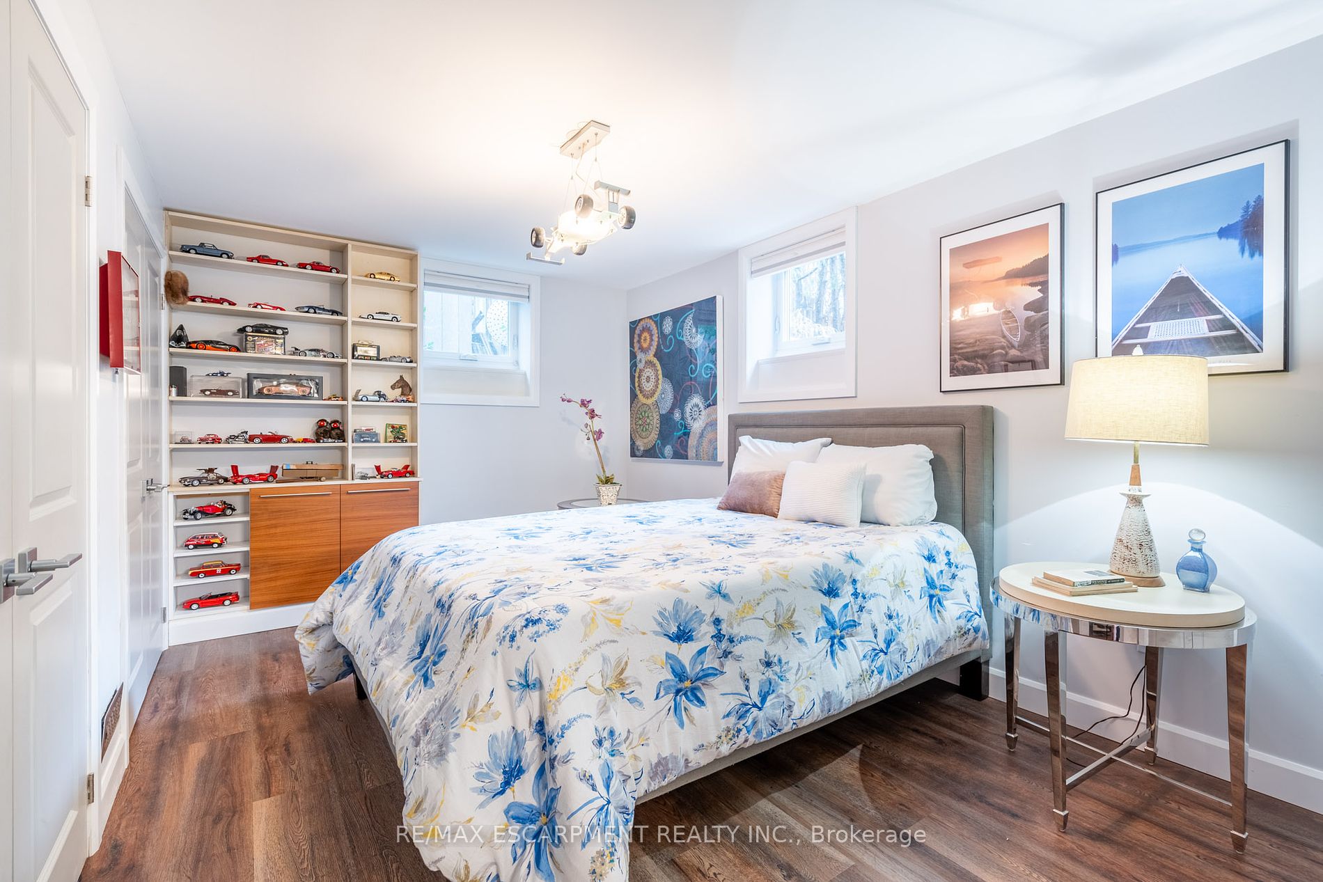 4306 Lakeshore Road