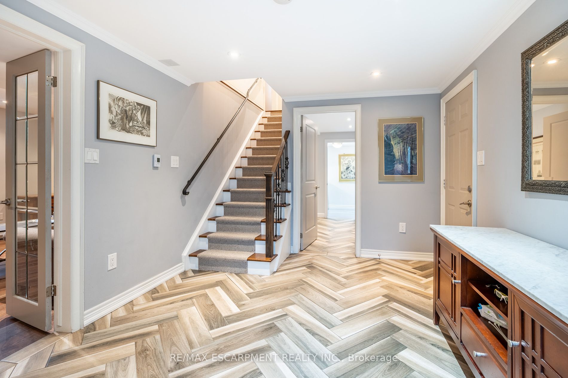 4306 Lakeshore Road
