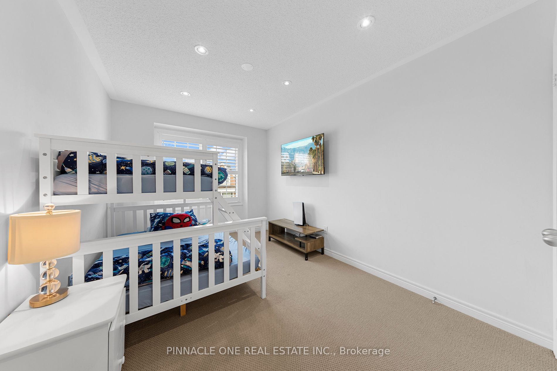 142 Sky Harbour Dr