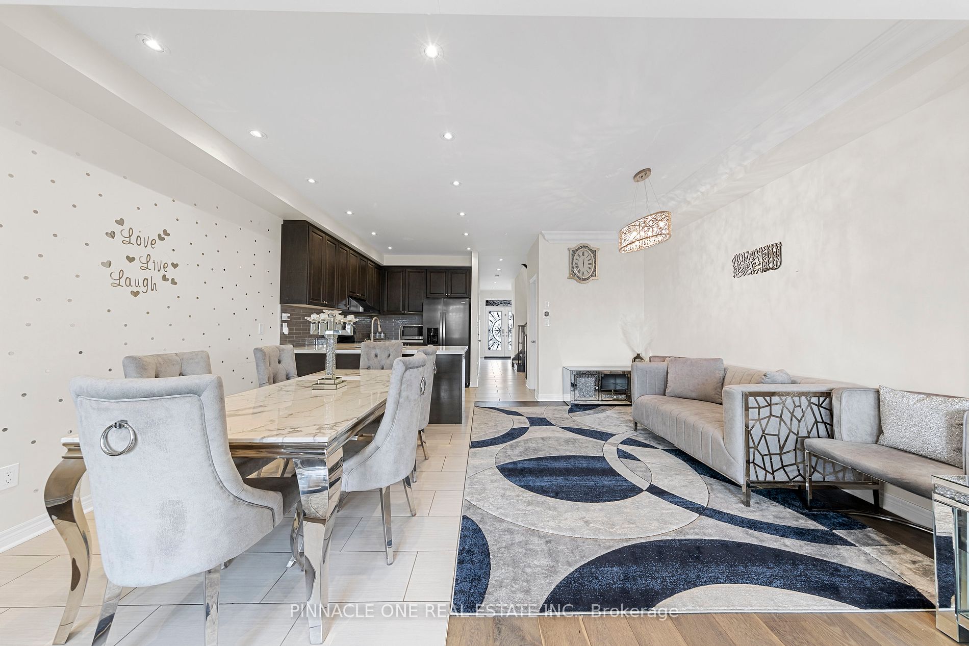 142 Sky Harbour Dr