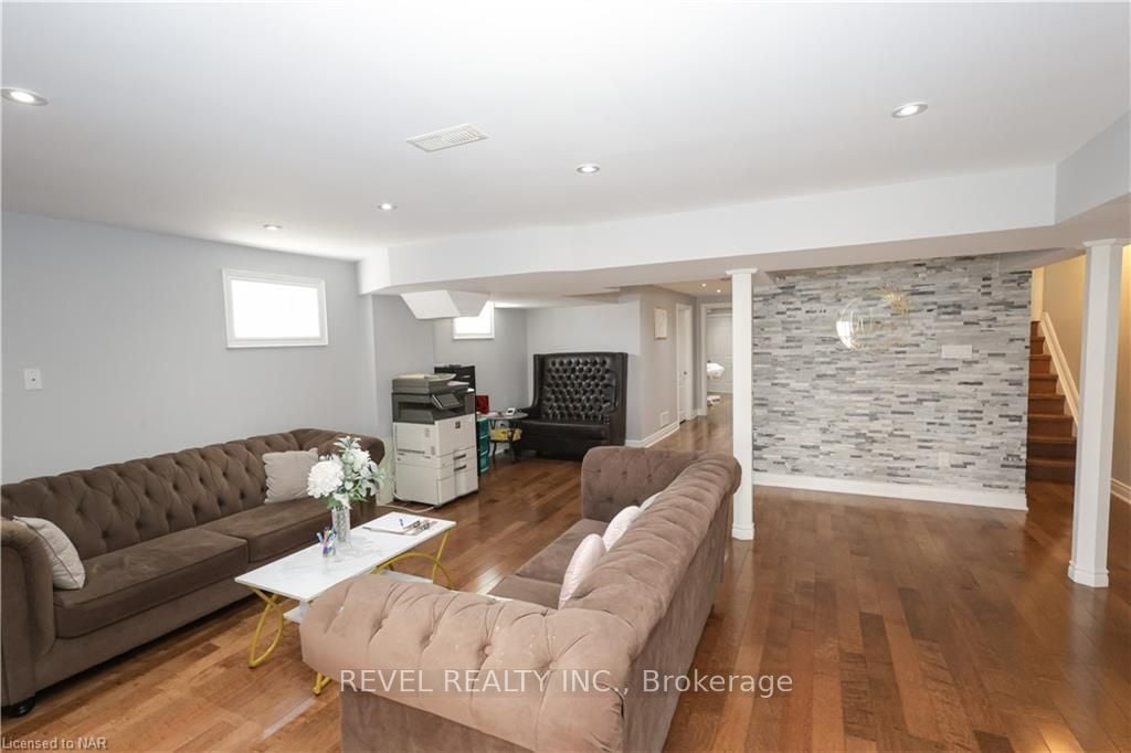 11 Cirillo St