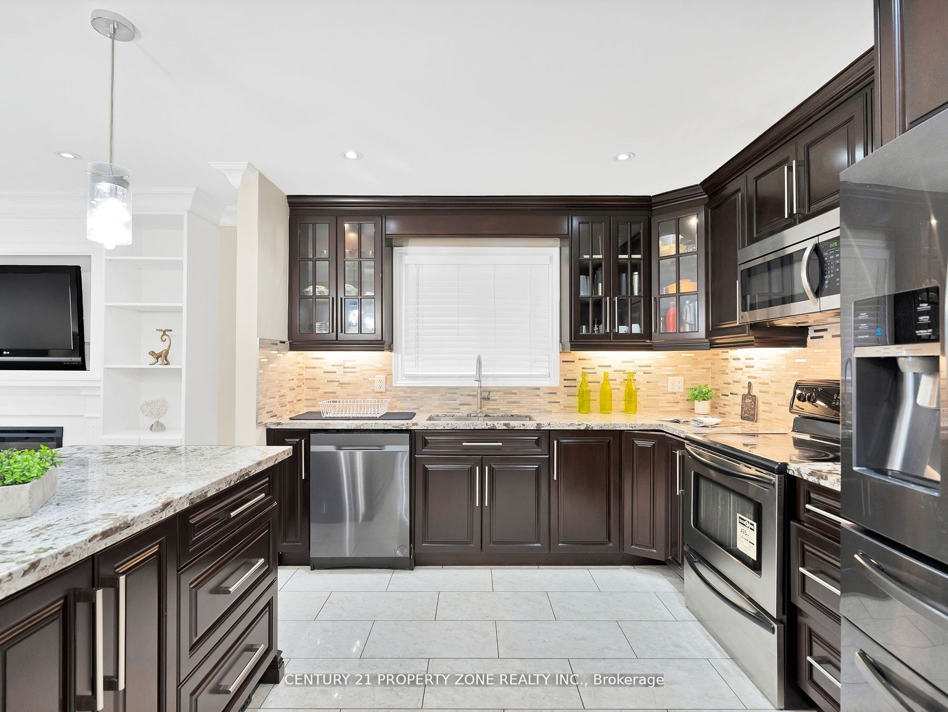 58 Schubert Cres