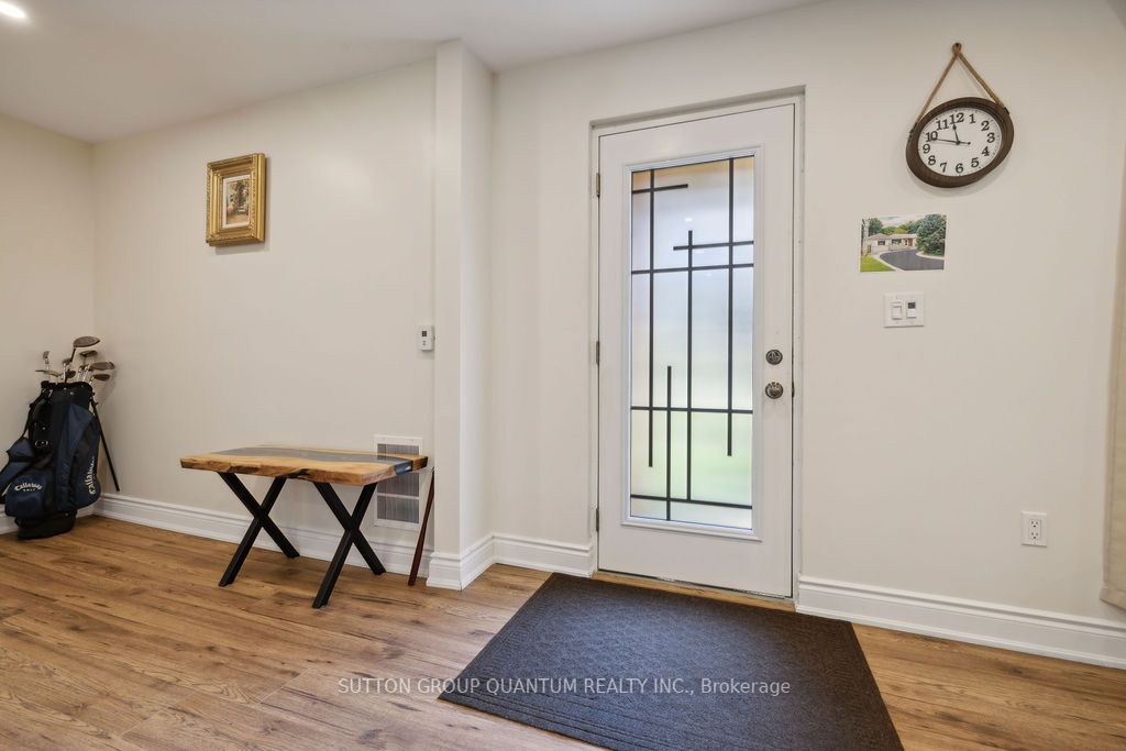 208 Glen Oak Dr