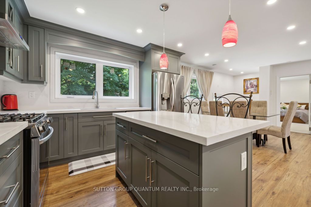 208 Glen Oak Dr