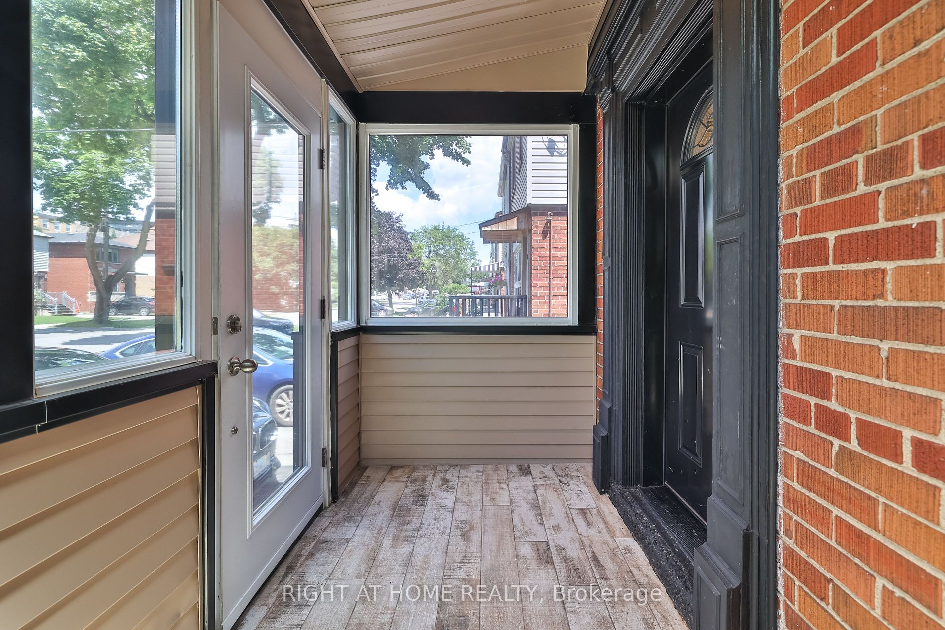 35 Dayton Avenue