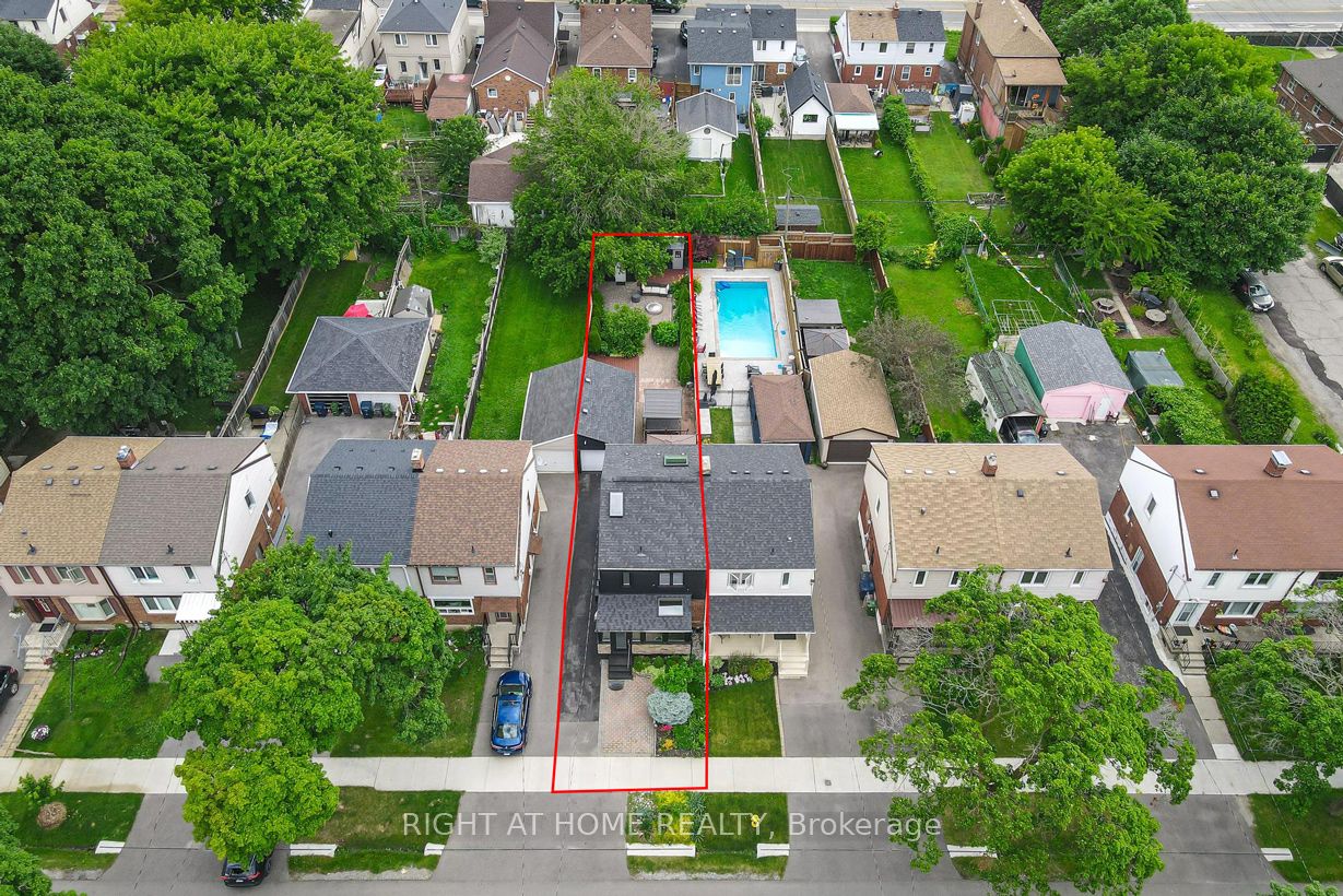 35 Dayton Avenue