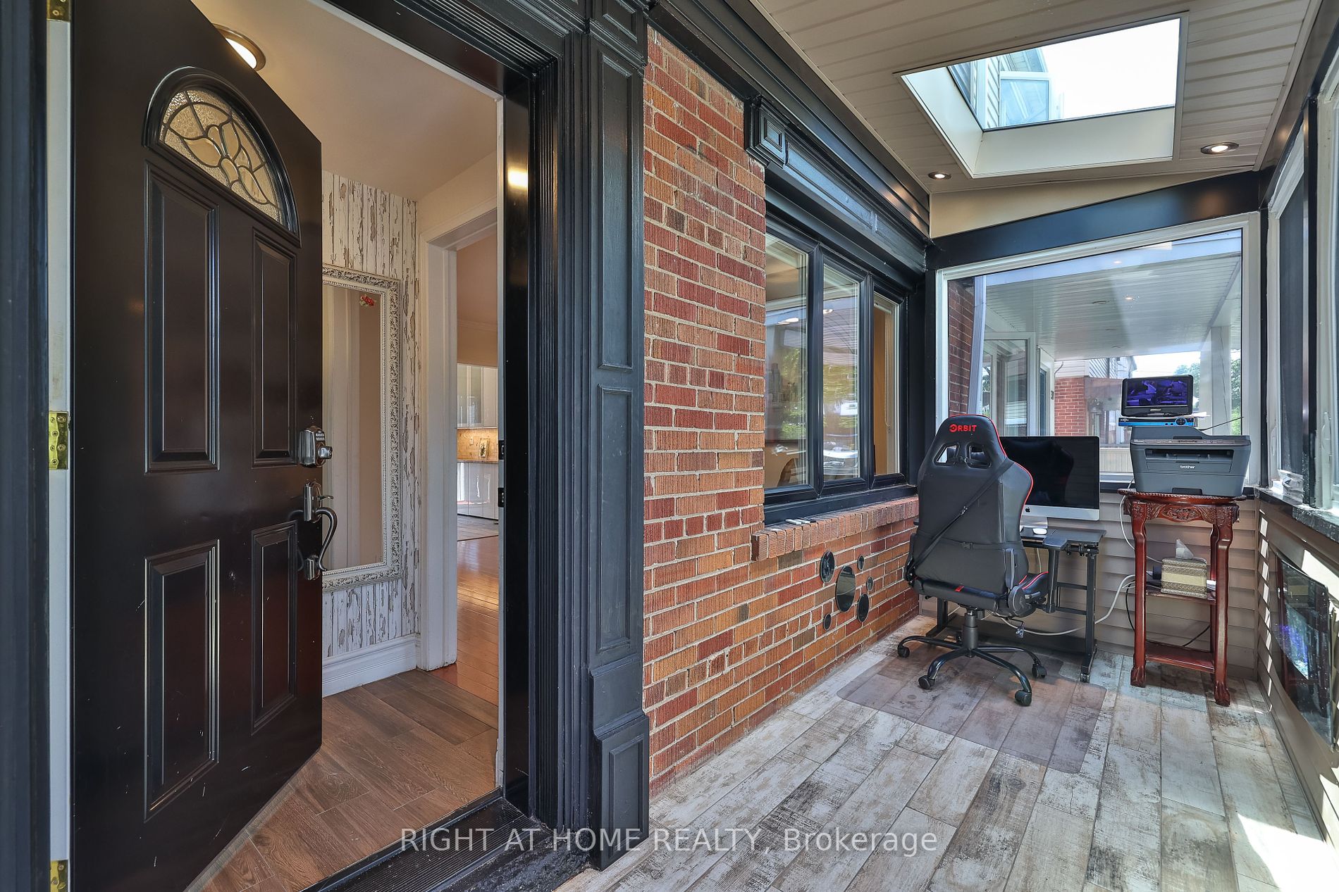 35 Dayton Avenue