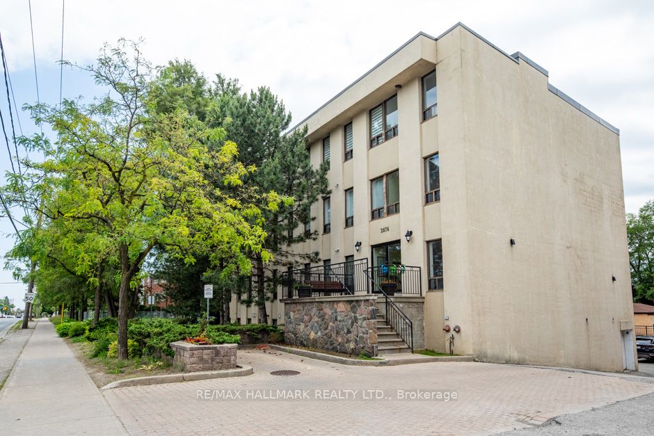 2874 Keele St, #405